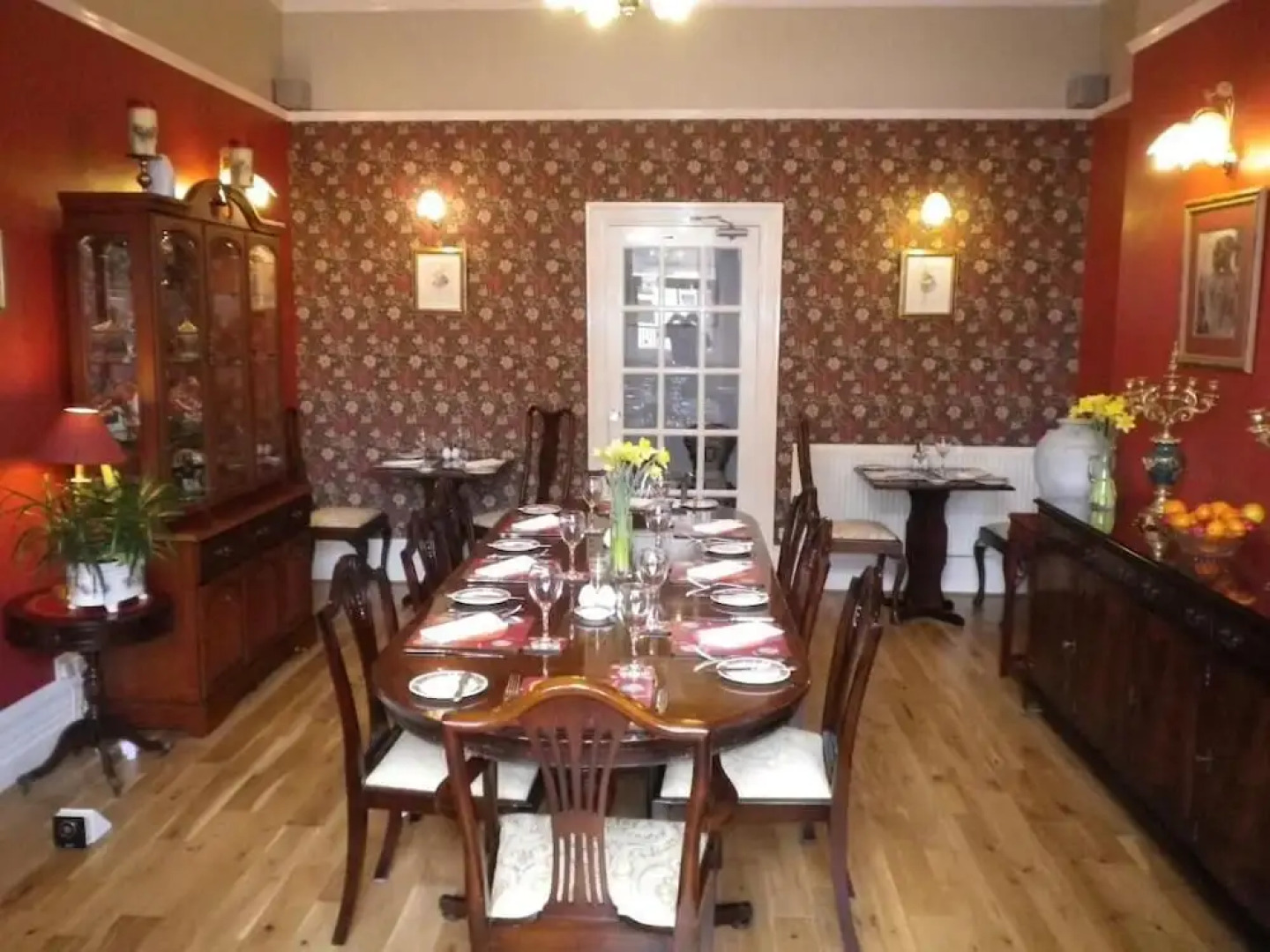 Willow Tree Lodge Hotel