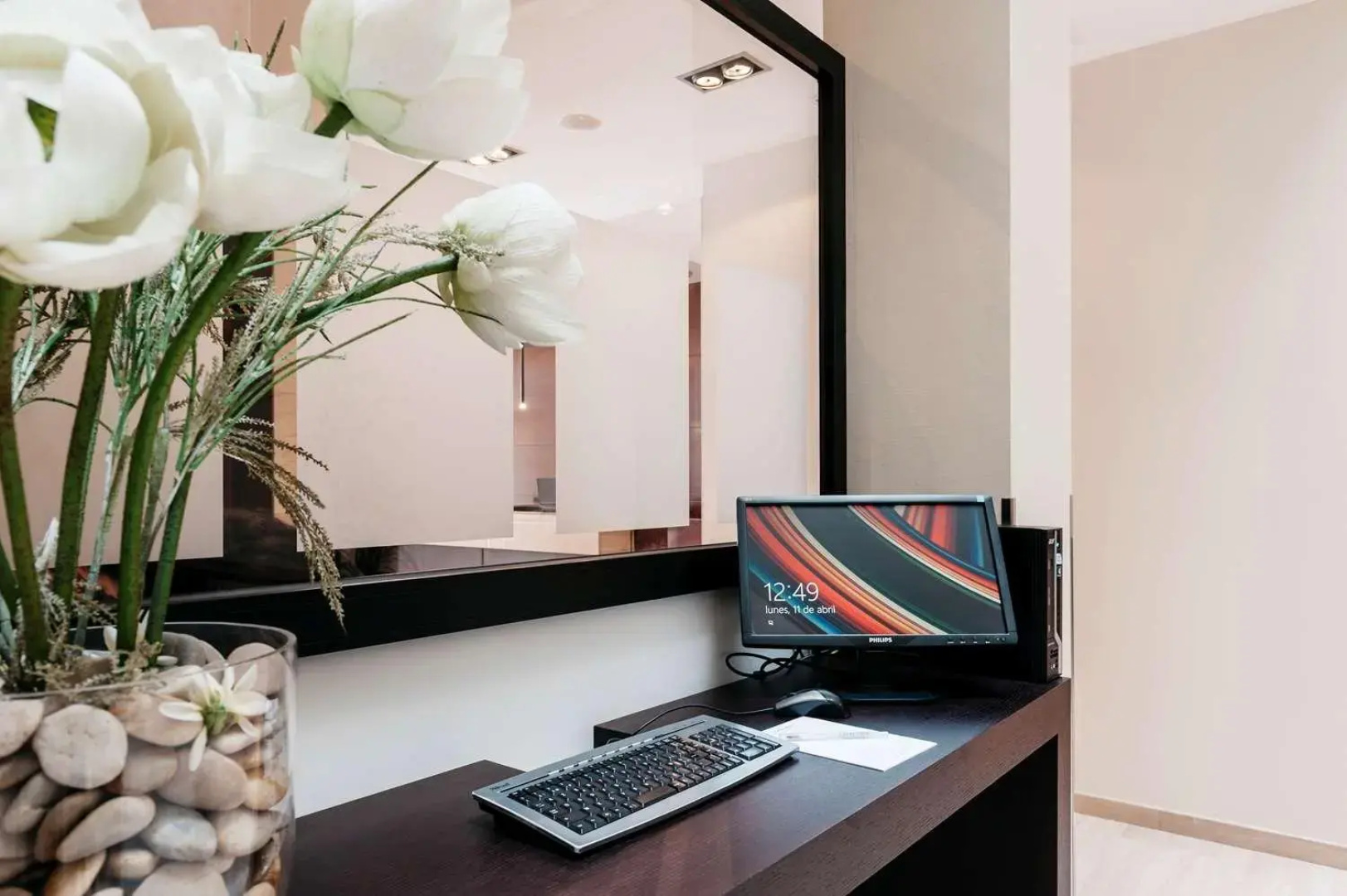 LATROUPE Grand Place Hostel