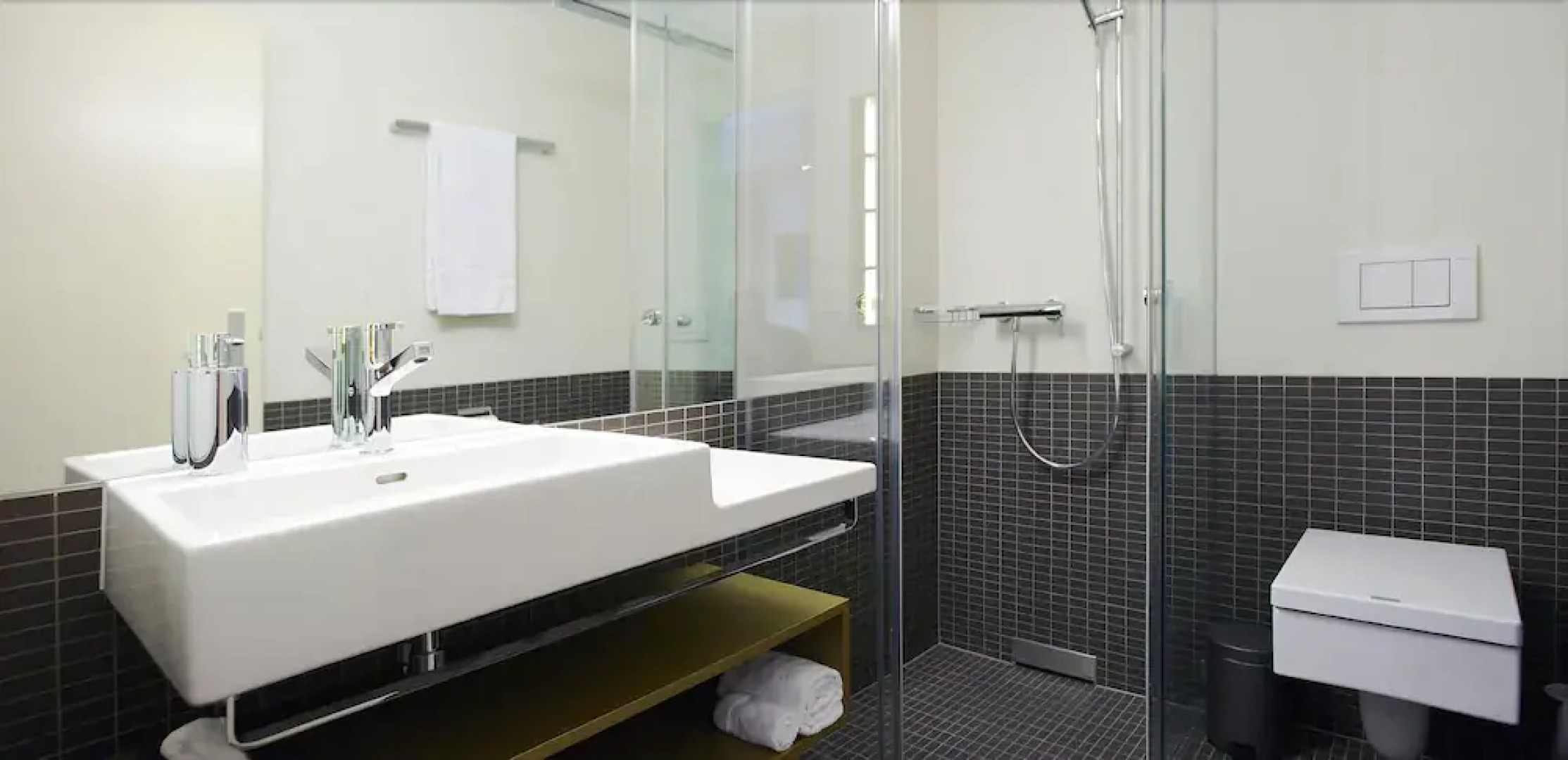 Anker Hotel Restaurant GmbH