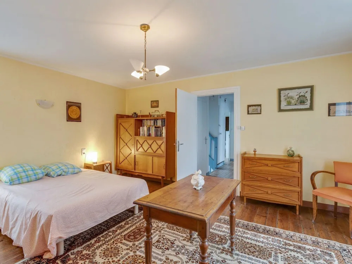 Lovely Holiday Home in Bannalec for Family With Garden