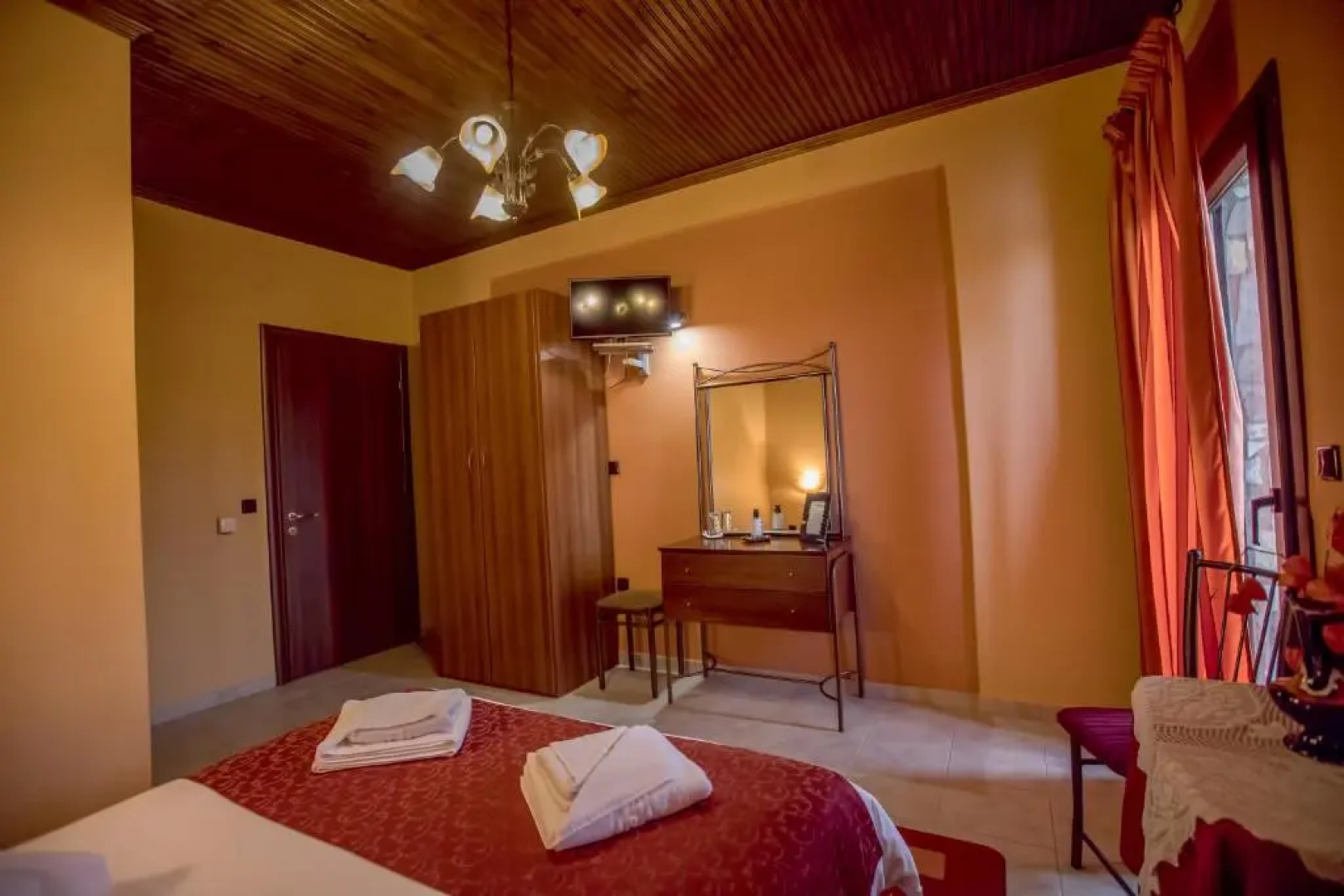 Kynthia Guesthouse