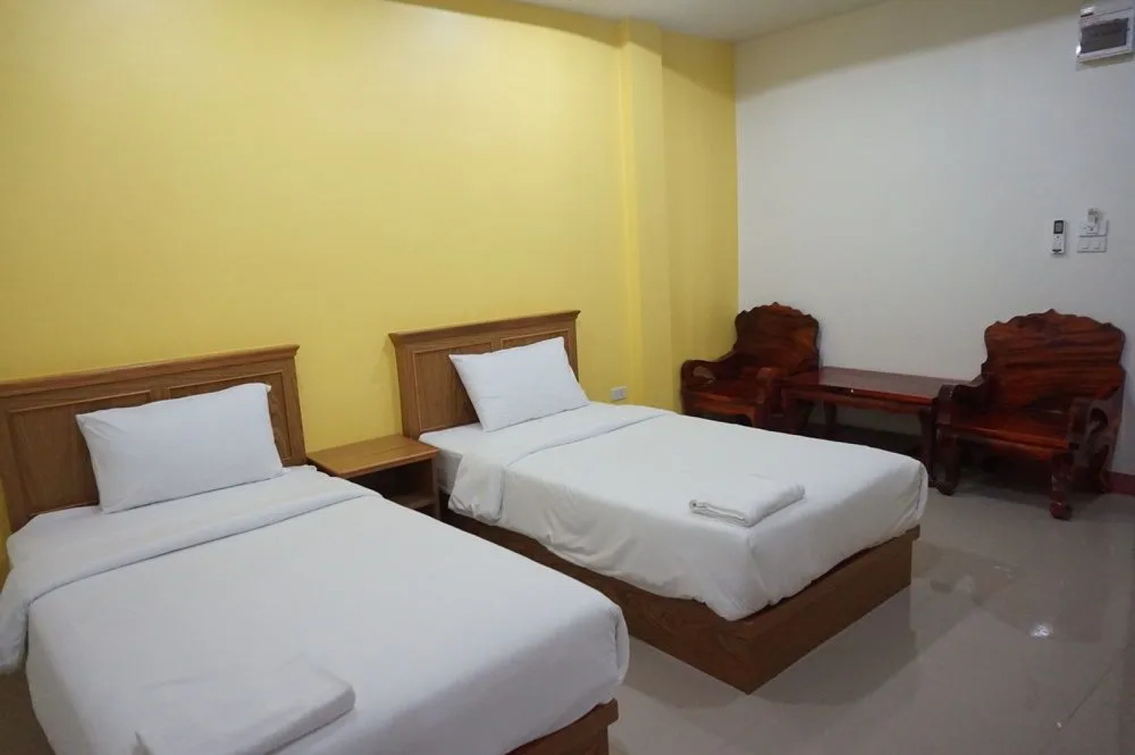 QBiz Hotel Kalasin