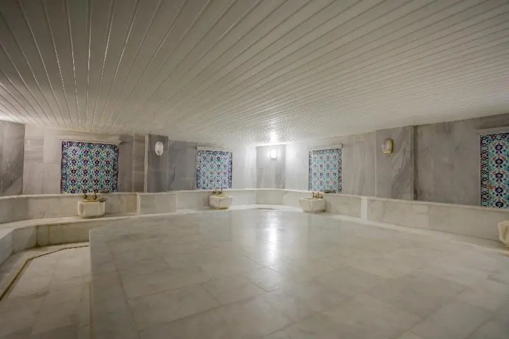 Senza Inova Beach Hotel