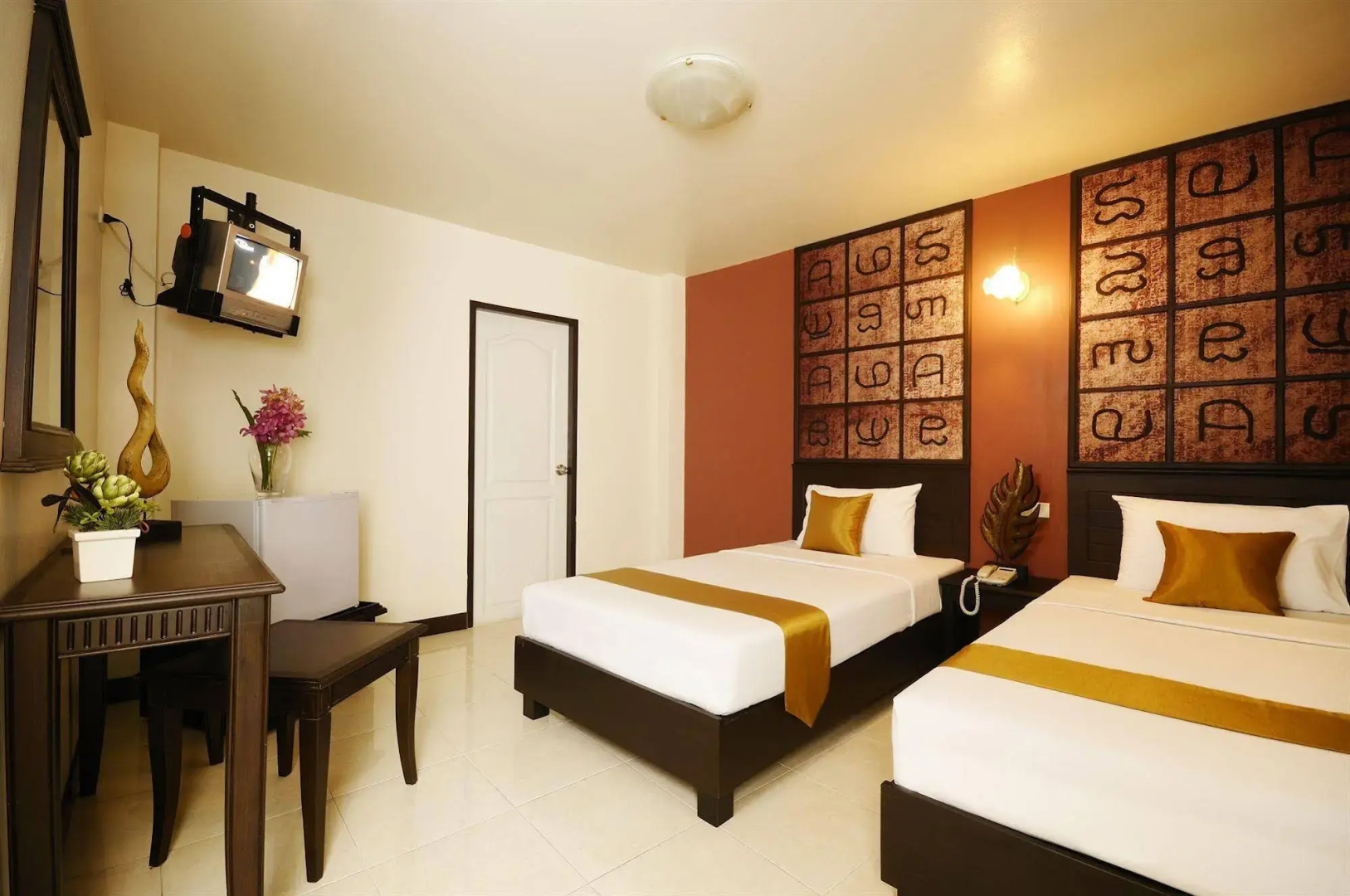 The Mulberry Bangkok Khaosan Road