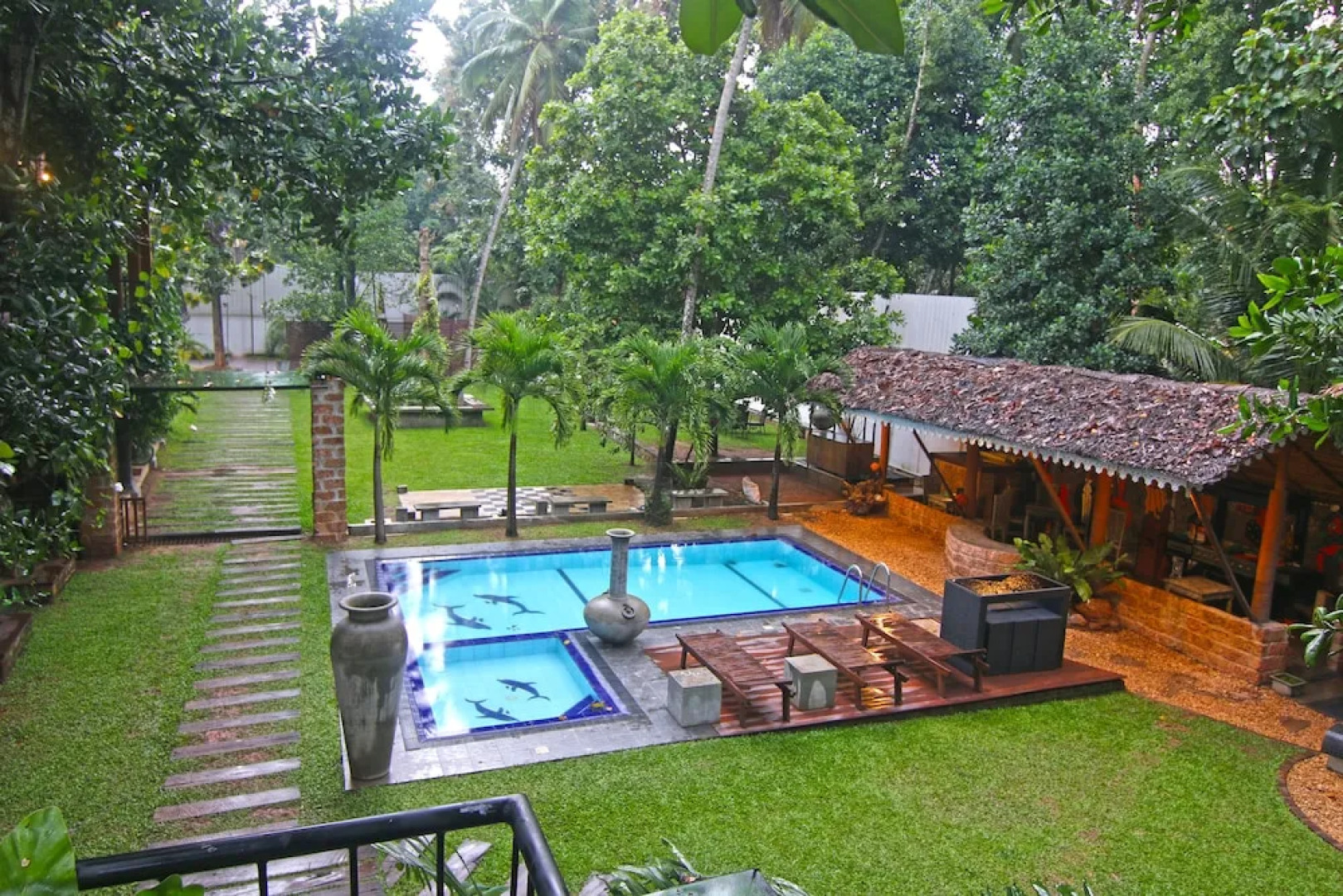 Travelers Lodge by City Hub