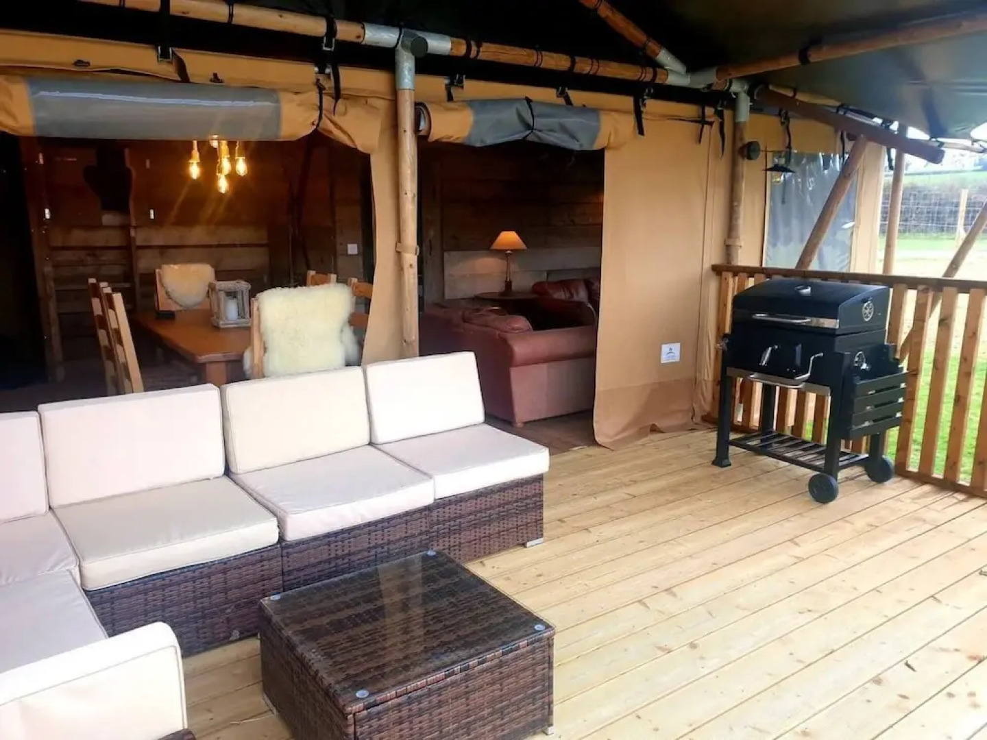 Luxury Safari Lodge Surrounded by Deer!! 'fallow'