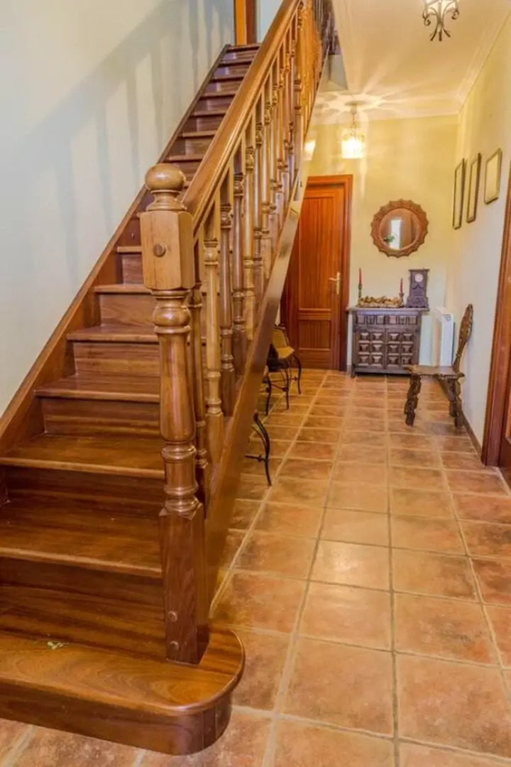 House With 5 Bedrooms in Munain, With Wonderful Mountain View and Enclosed Garden