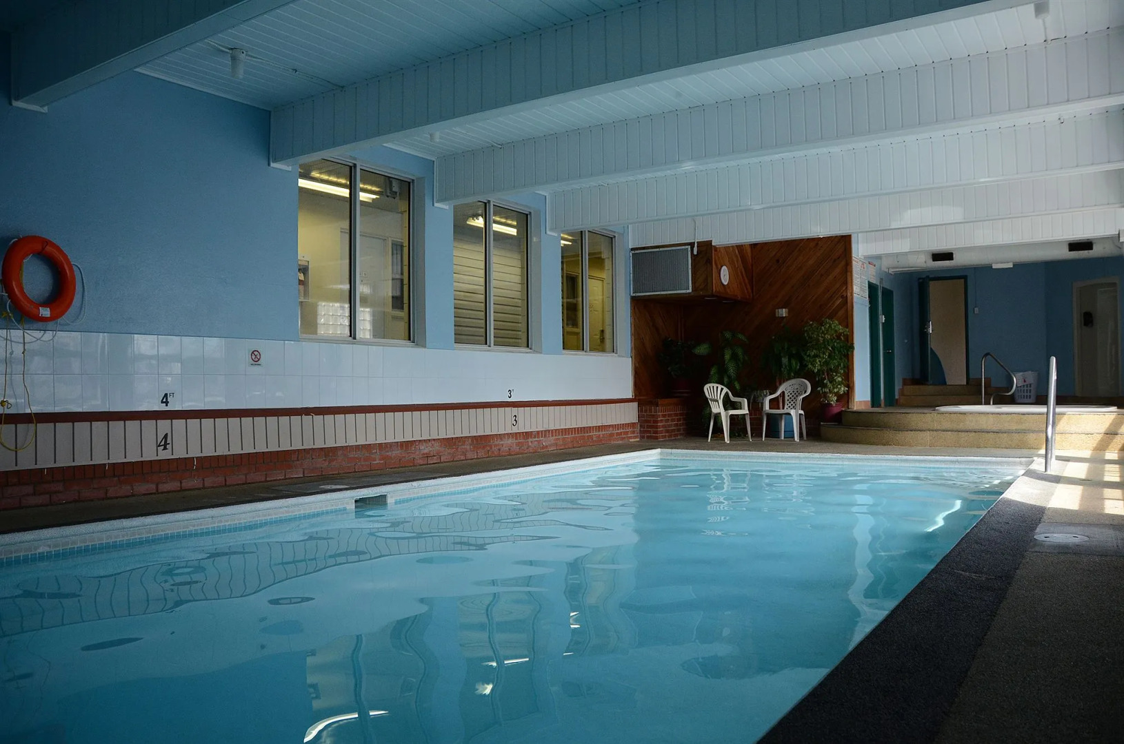 Scott's Inn and Suites