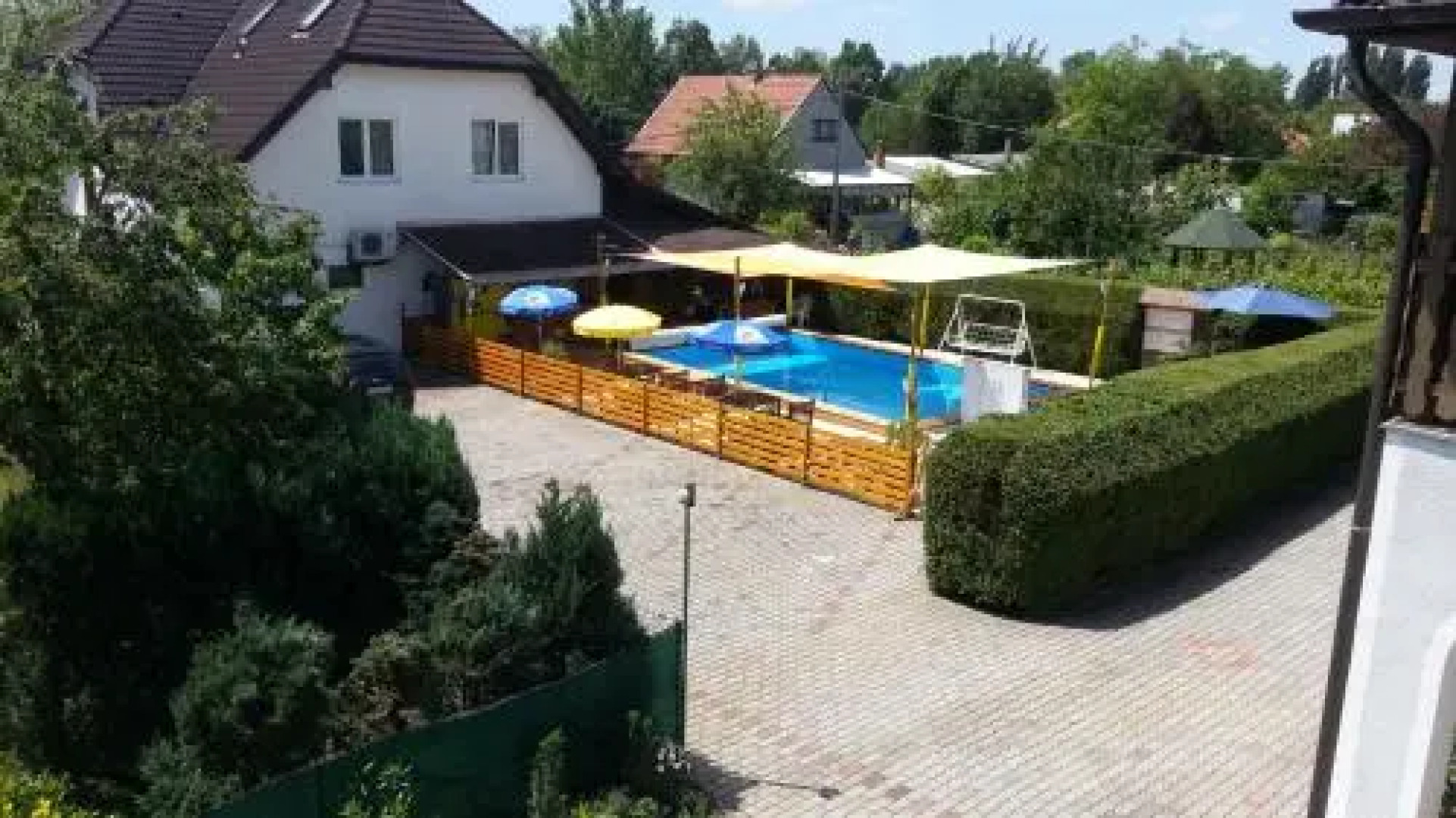 Janika Pension & Restaurant