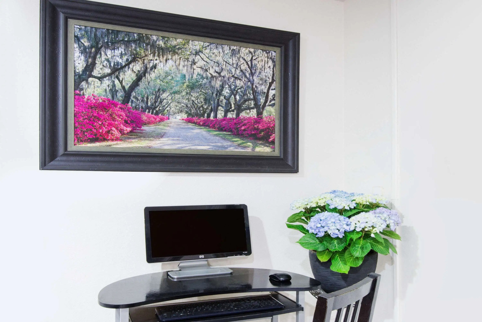 Super 8 by Wyndham Pittsburgh PA Airport/University Area