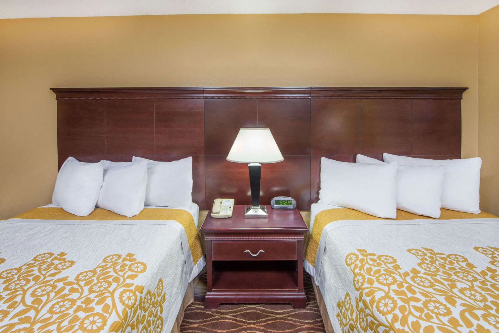 Days Inn by Wyndham Paducah I-24 Exit 4