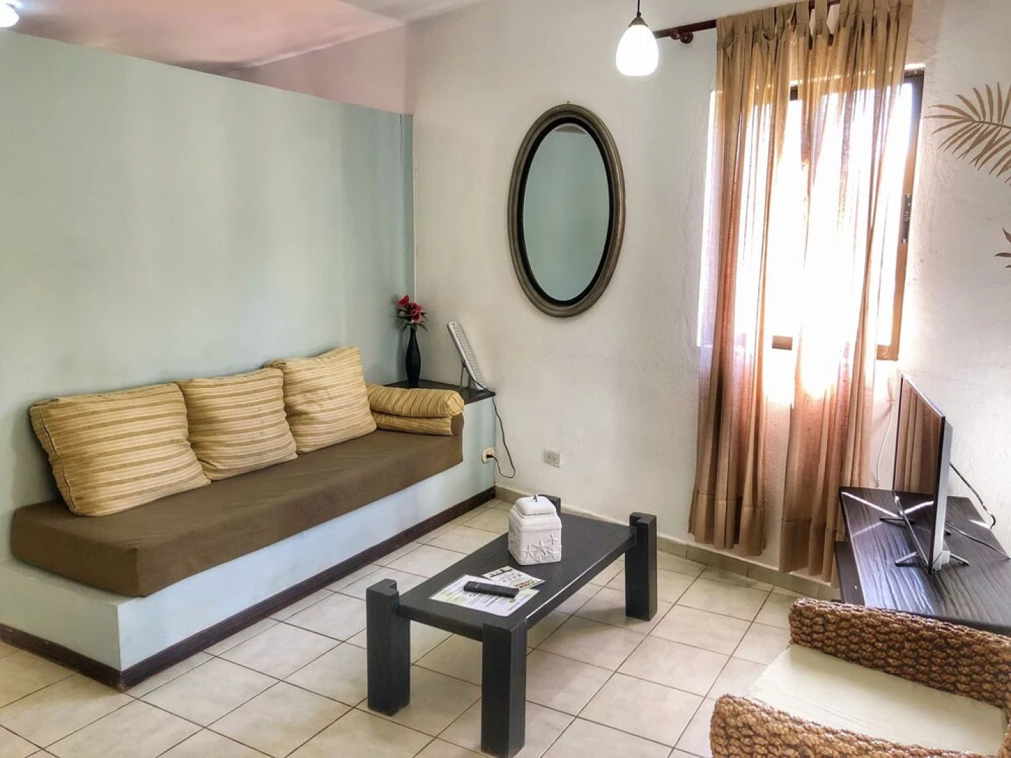 Plaza Royal Apartments