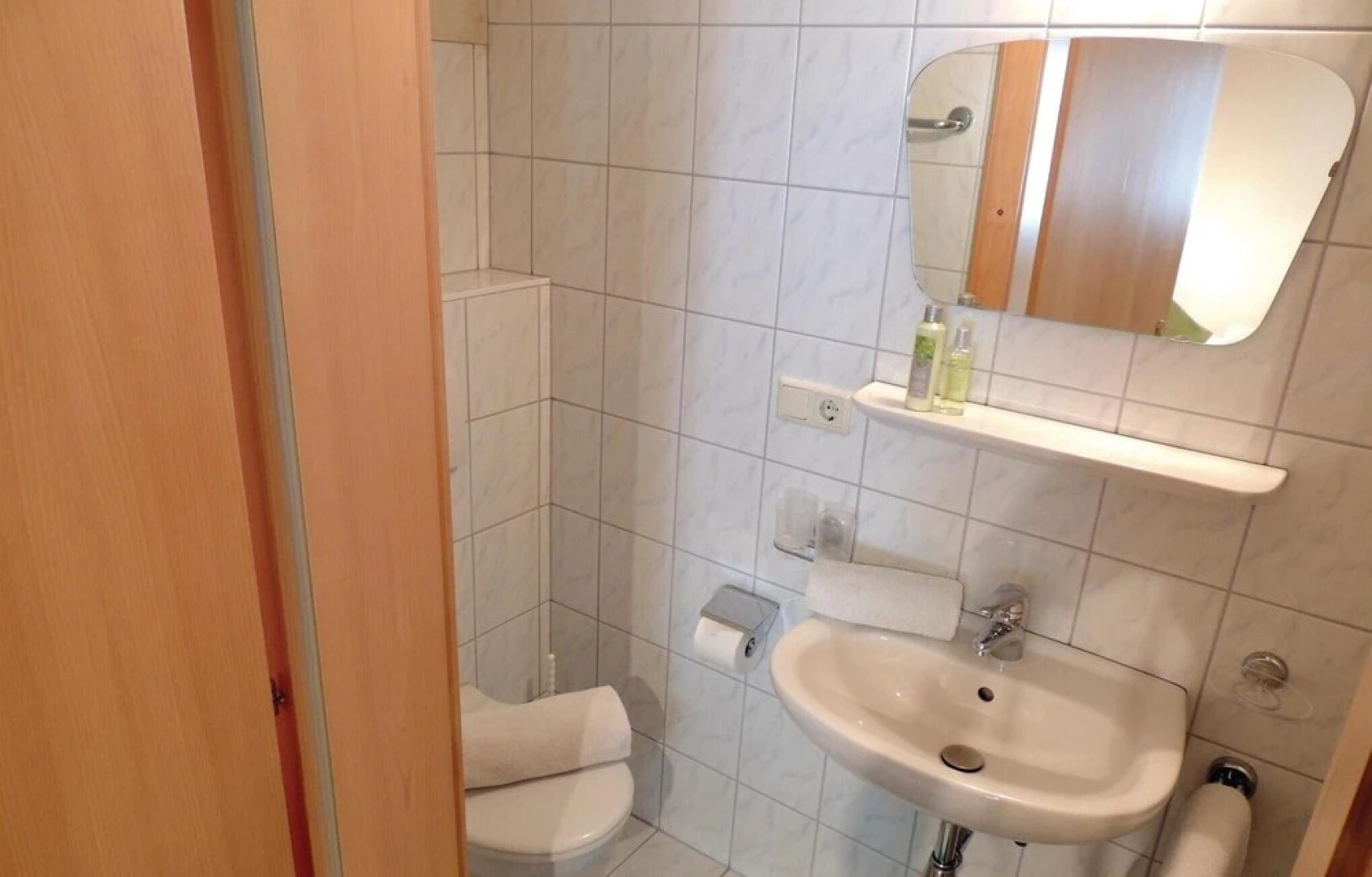 Beautiful Apartment in Flirsch With 3 Bedrooms and Wifi