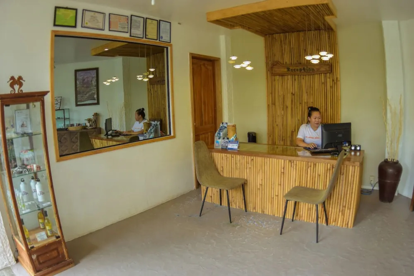 Fish Unlimited Beach & Dive Resort