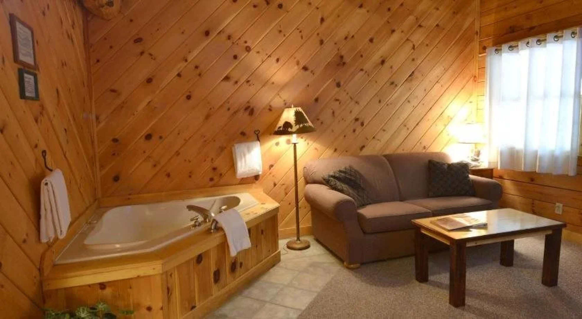 New England Inn and Lodge