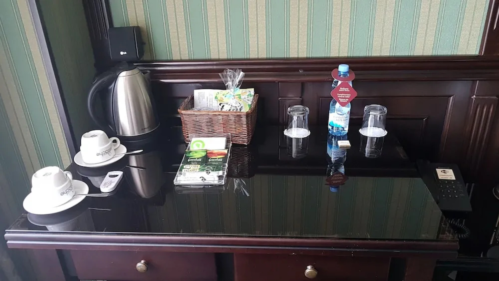 Атташе Отель