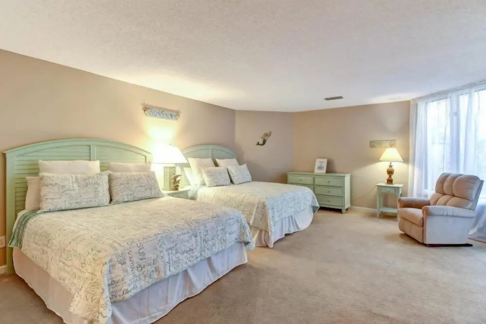 2354/56-courtside Villas