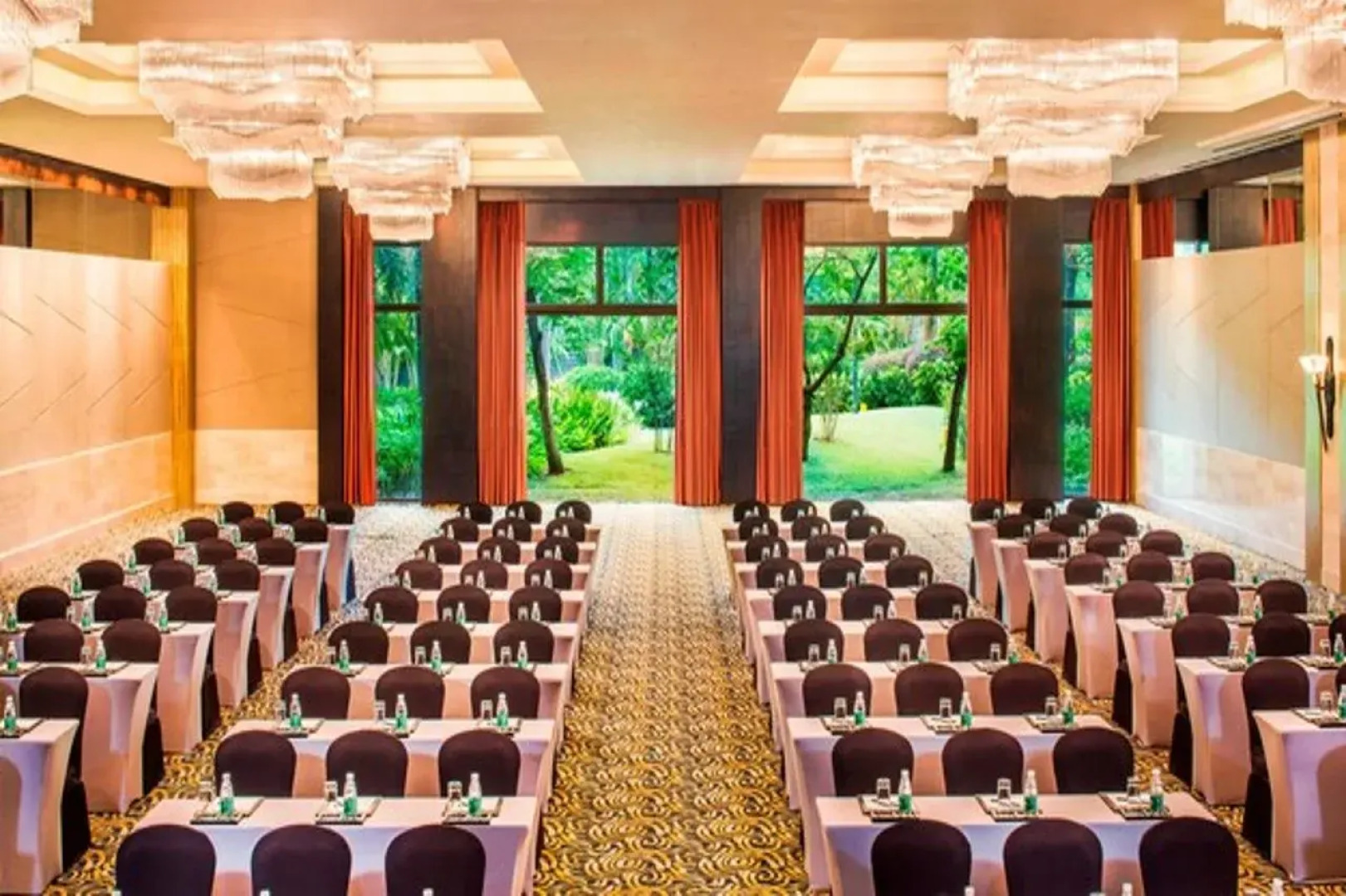 Le Meridien Shimei Bay Beach Resort & Spa