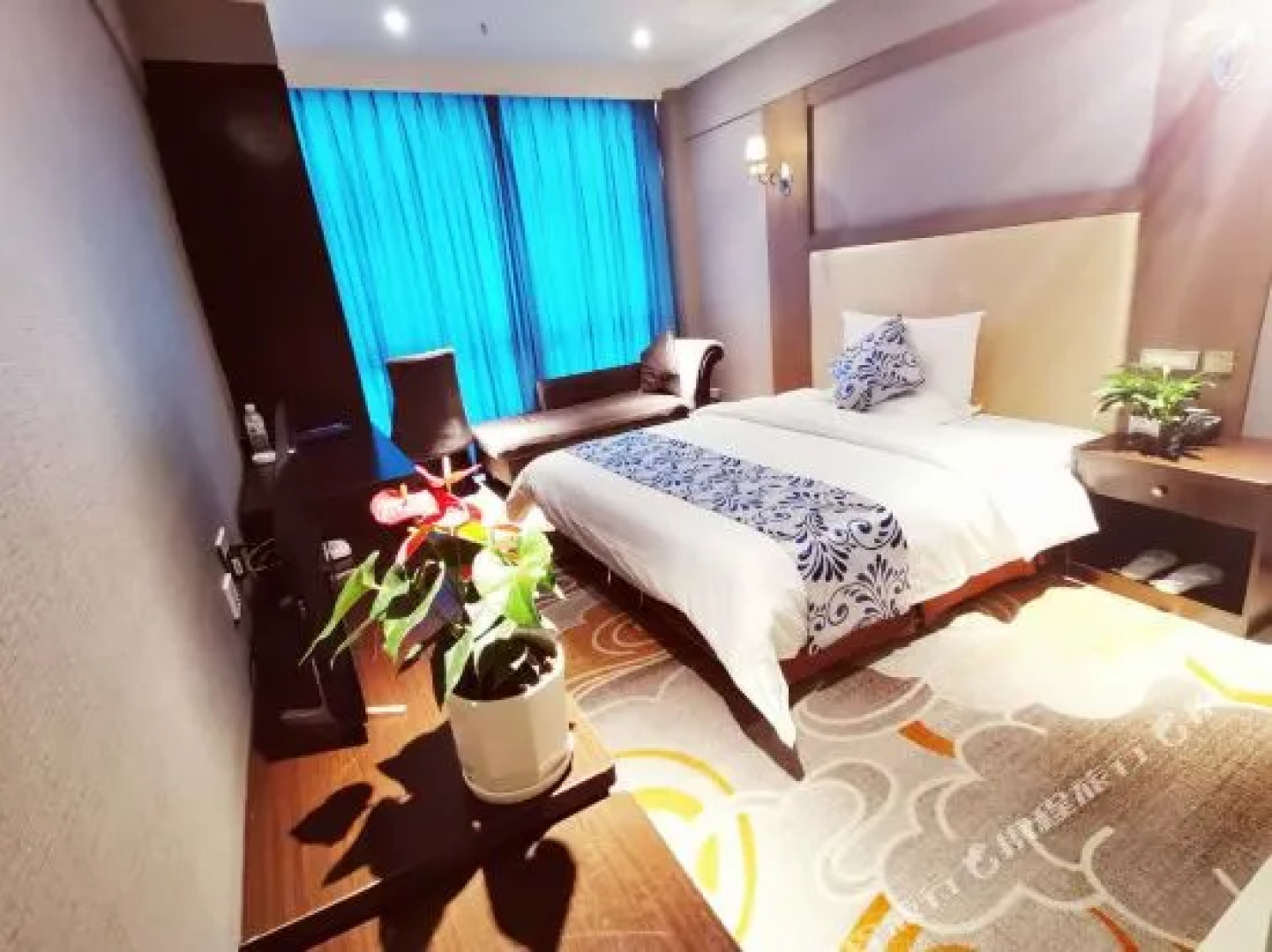 New Dynasty Hotel
