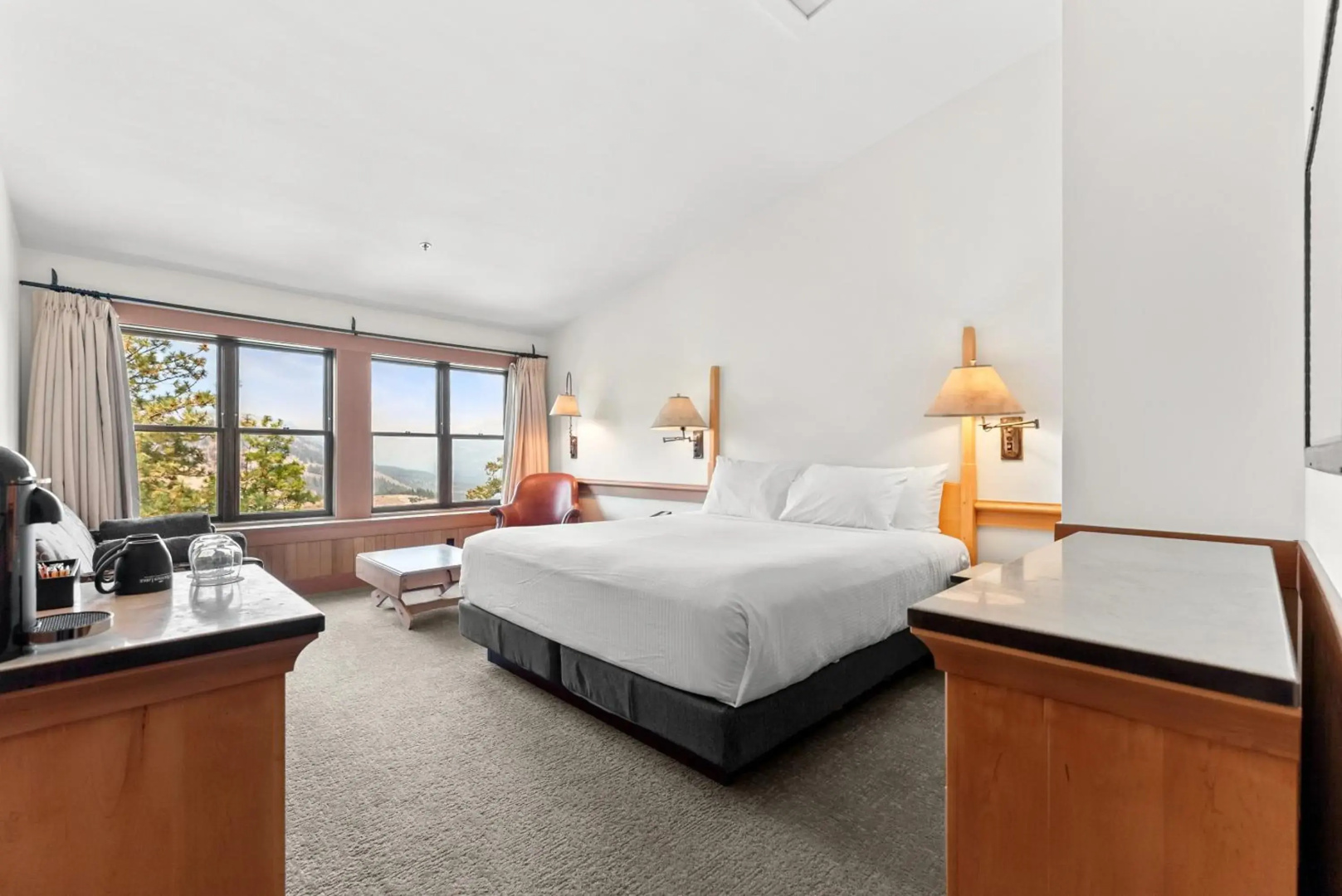 Sun Mountain Lodge