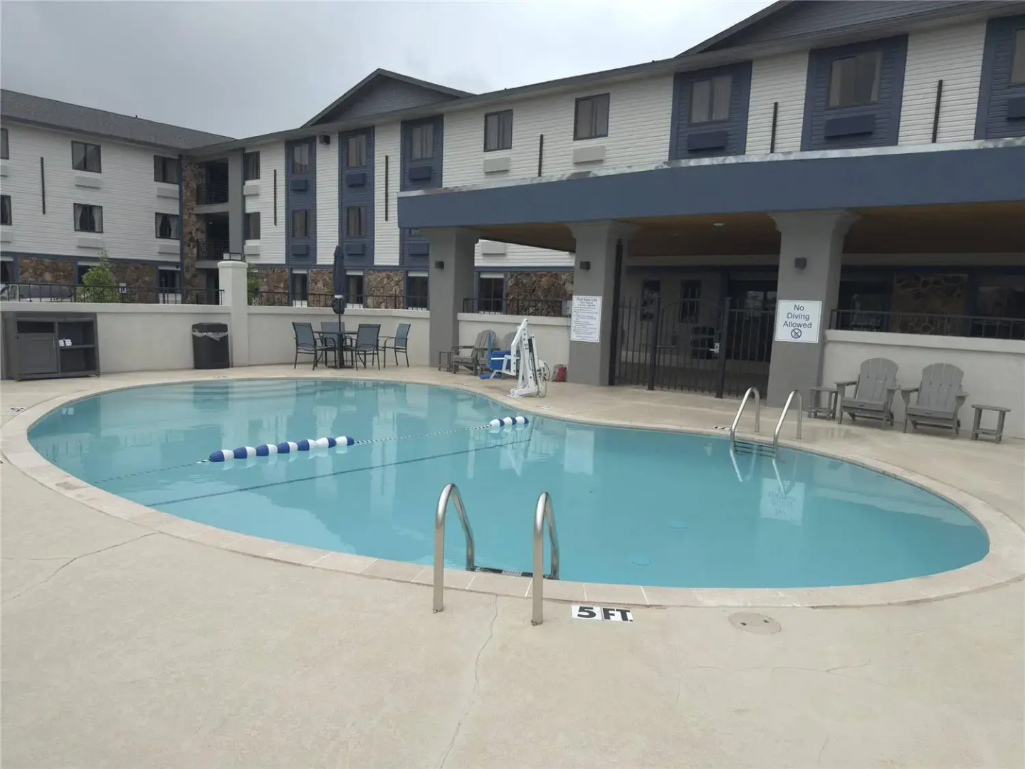 Clarion Pointe
