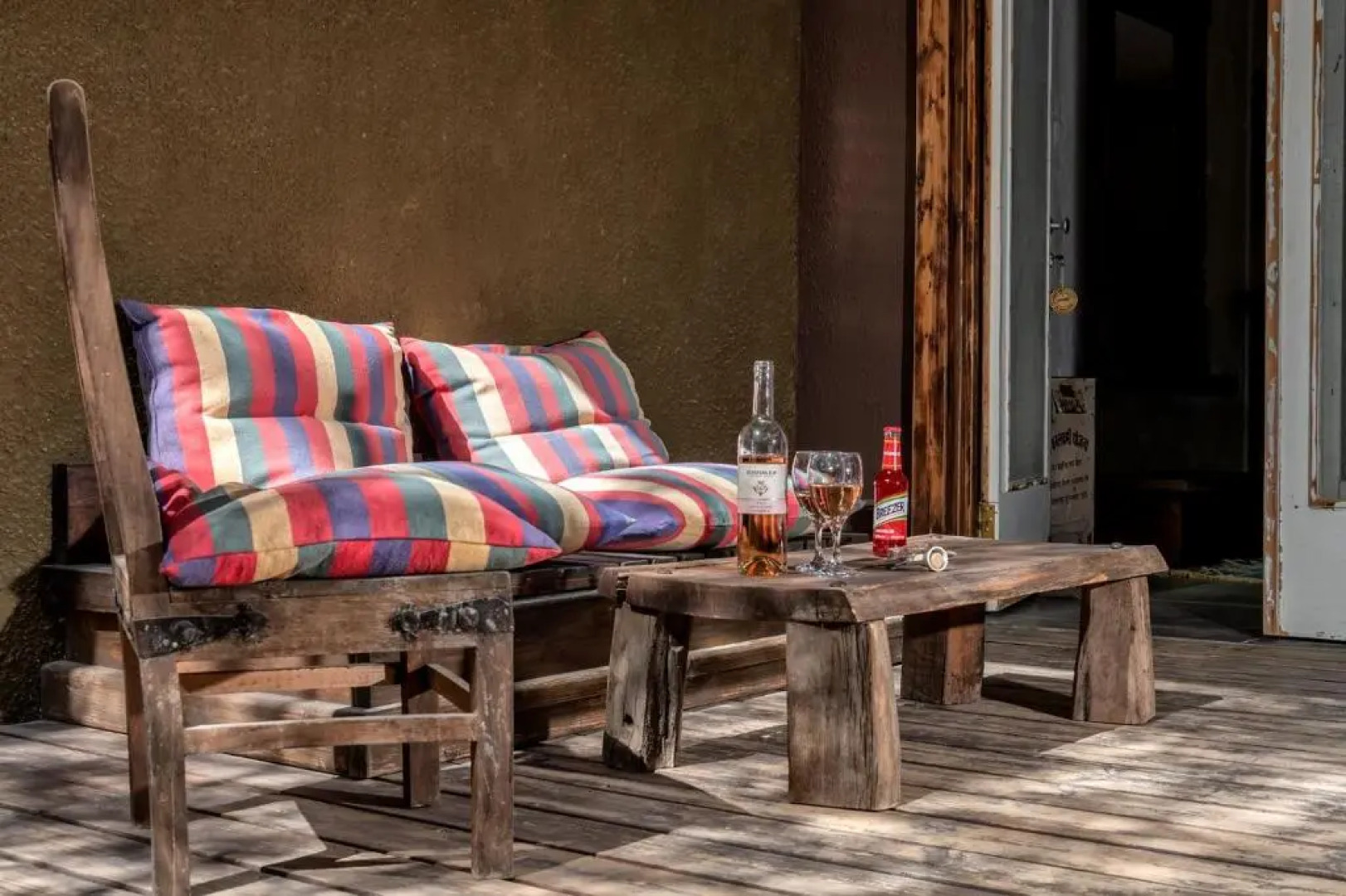 הבית החום בערבה יחידה זוגית