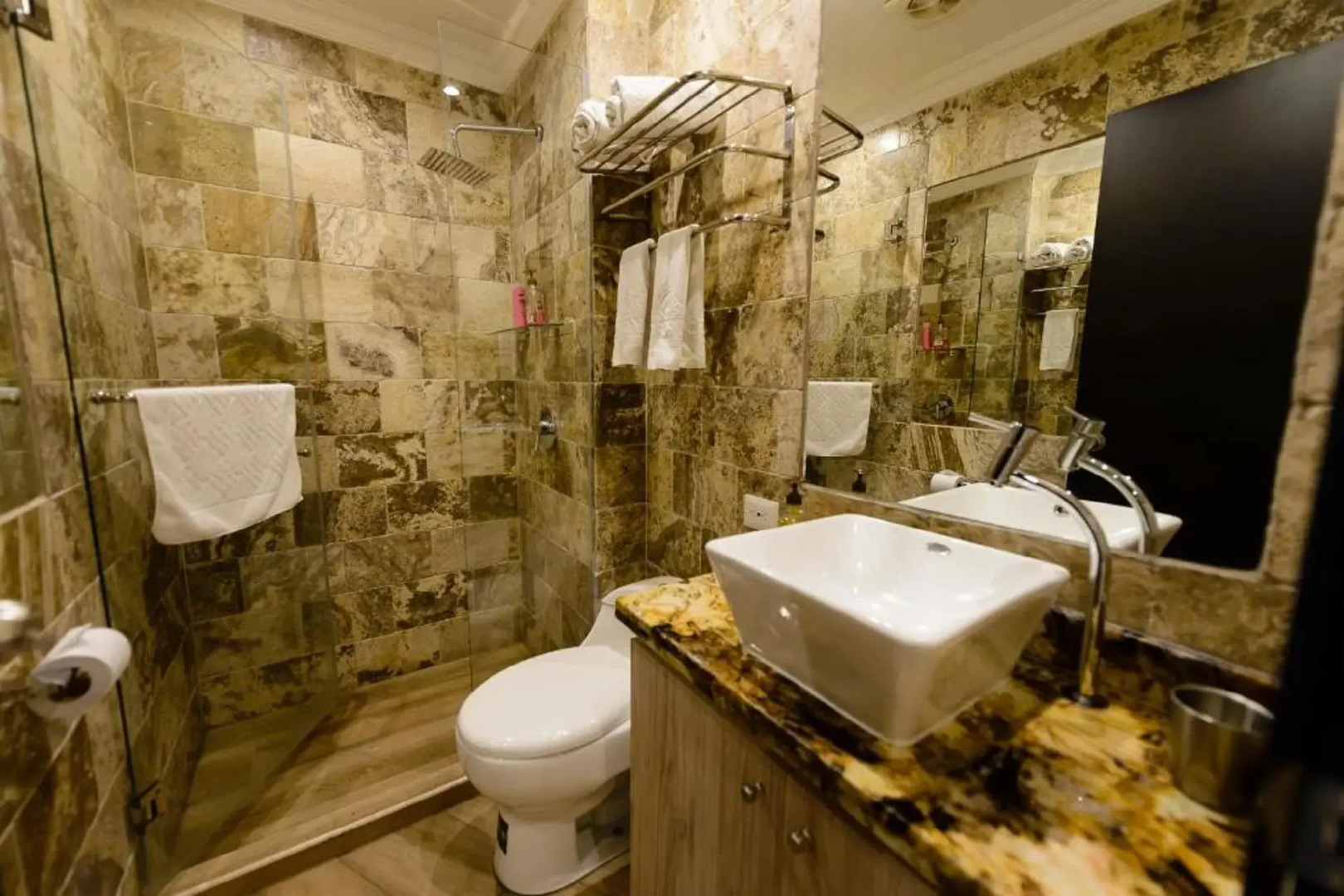 Cedros Inn Boutique Hotel