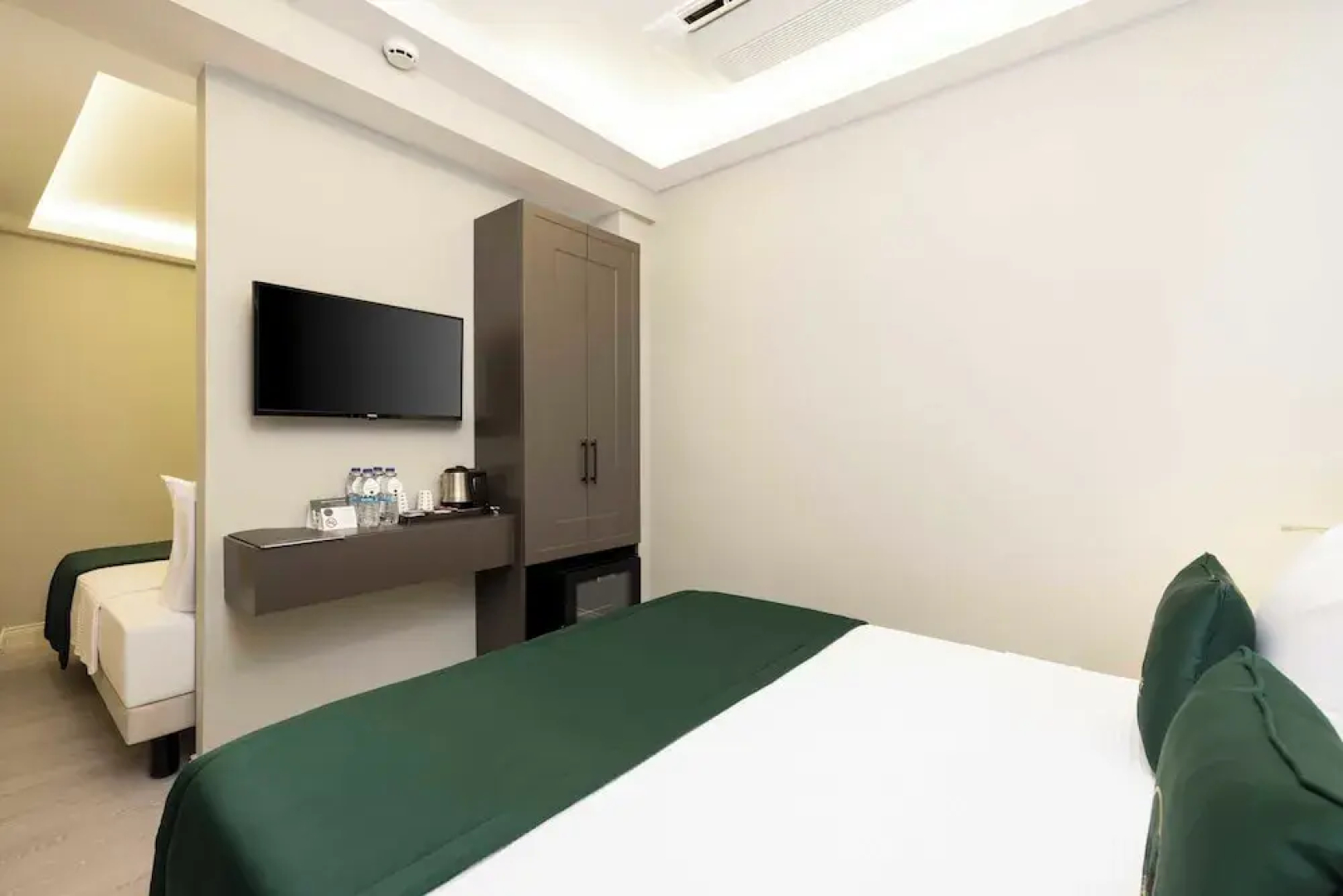 Sistina Old City Hotel