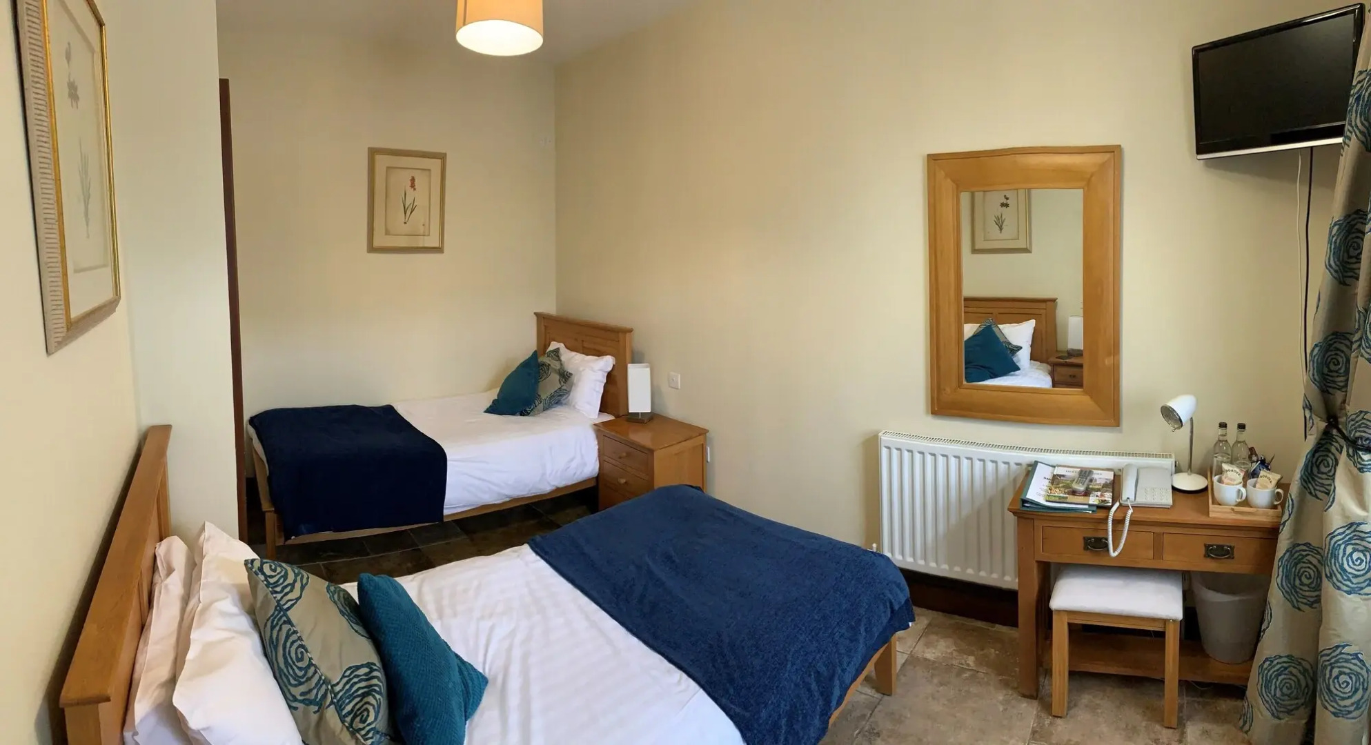 England's Gate and Coachhouse