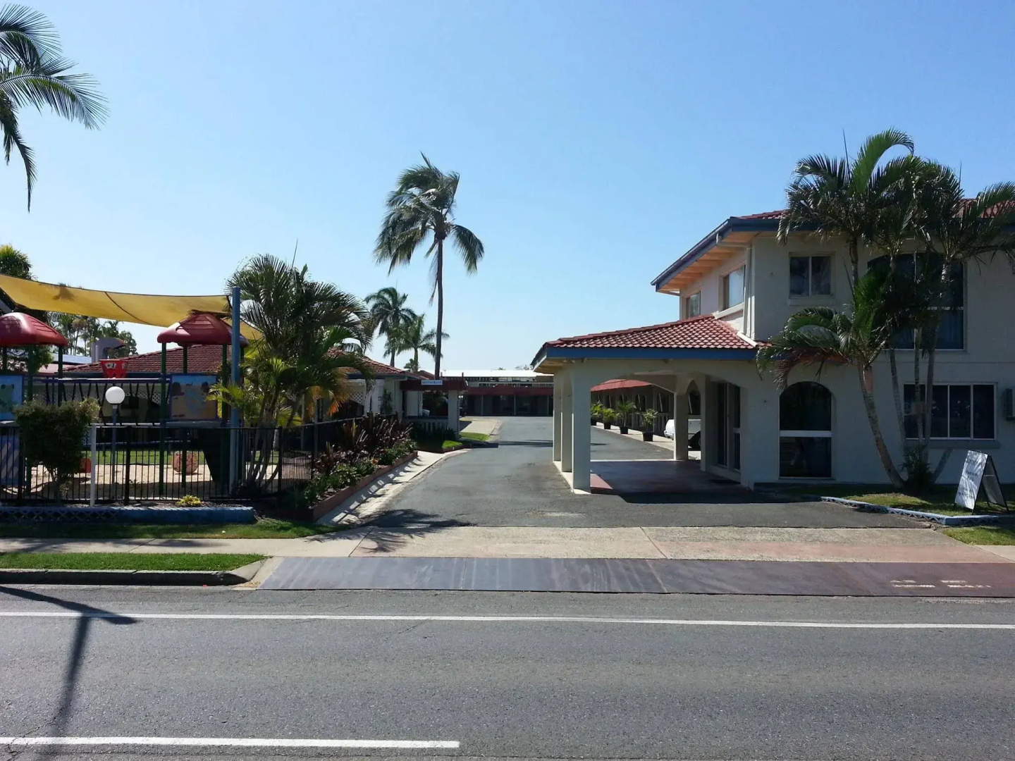Tropic Coast Motel