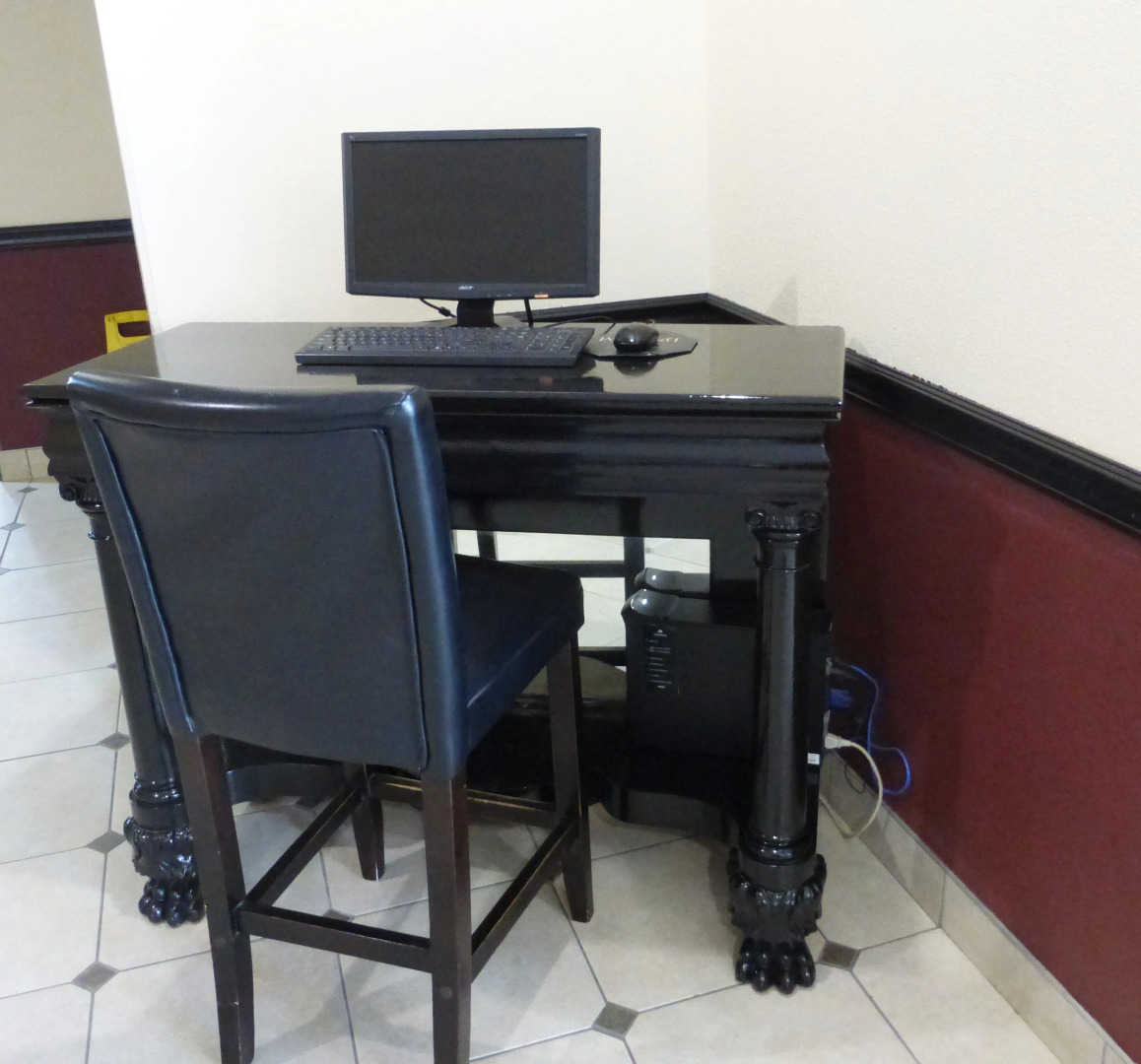 Red Roof Inn & Suites Piqua - I-75