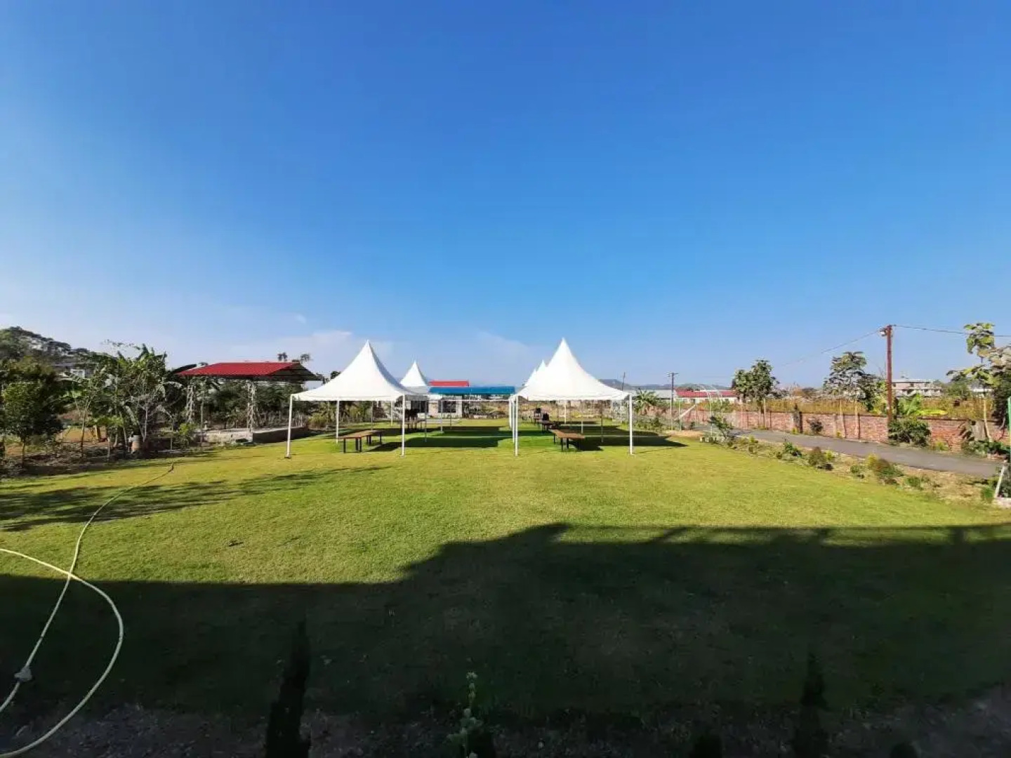 Shalom Farmhouse by the hillside