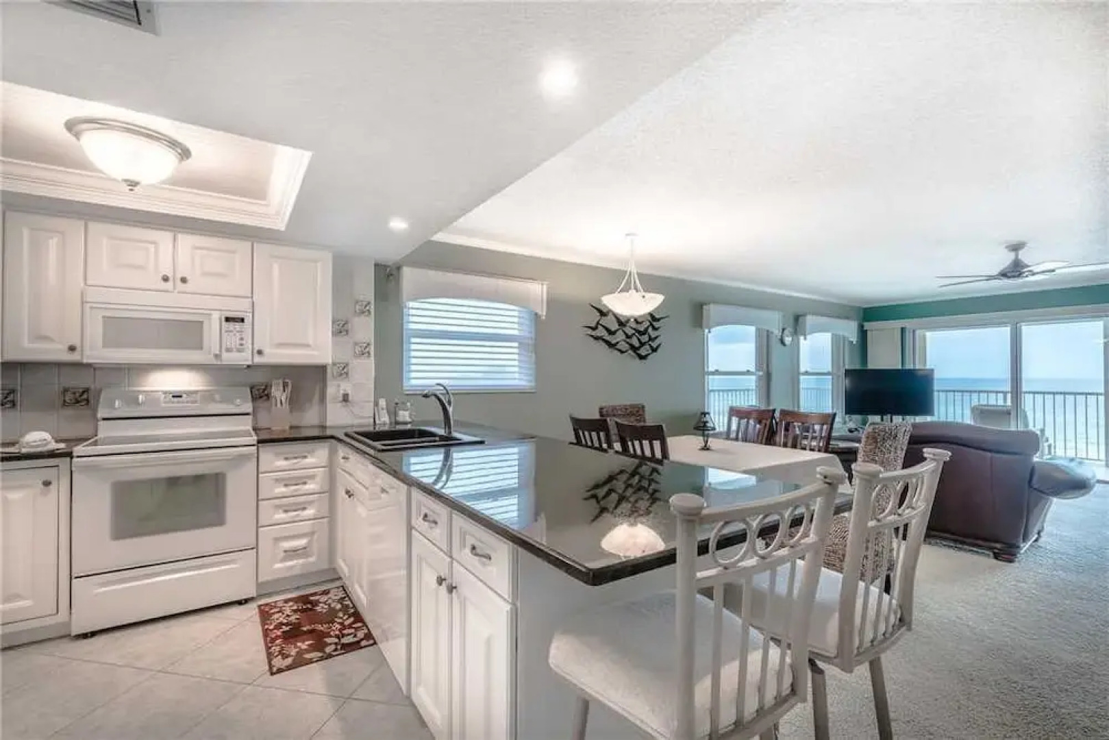 Pointe Condo 201 - Two Bedroom Condo