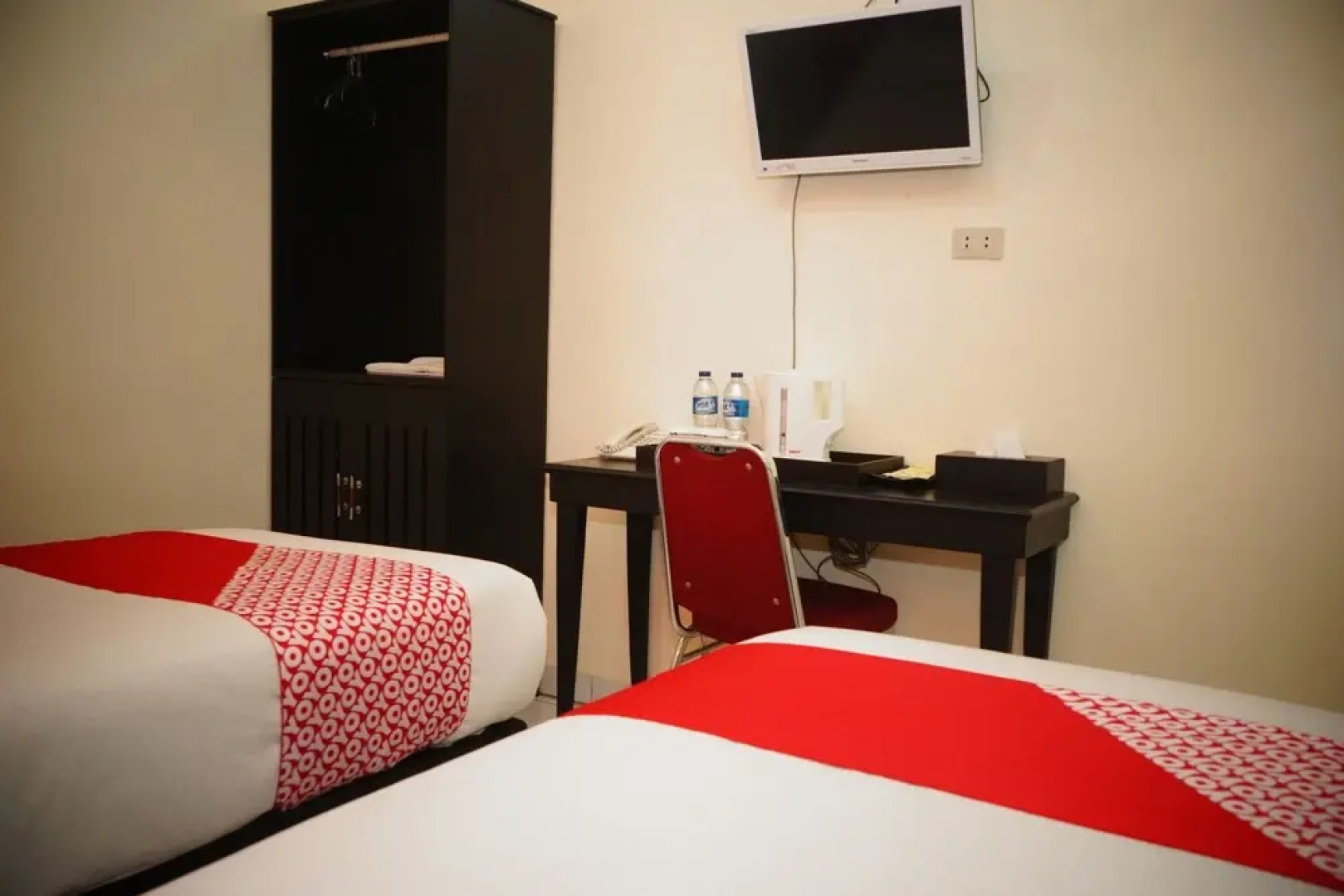 OYO 843 Pasadena Hotel