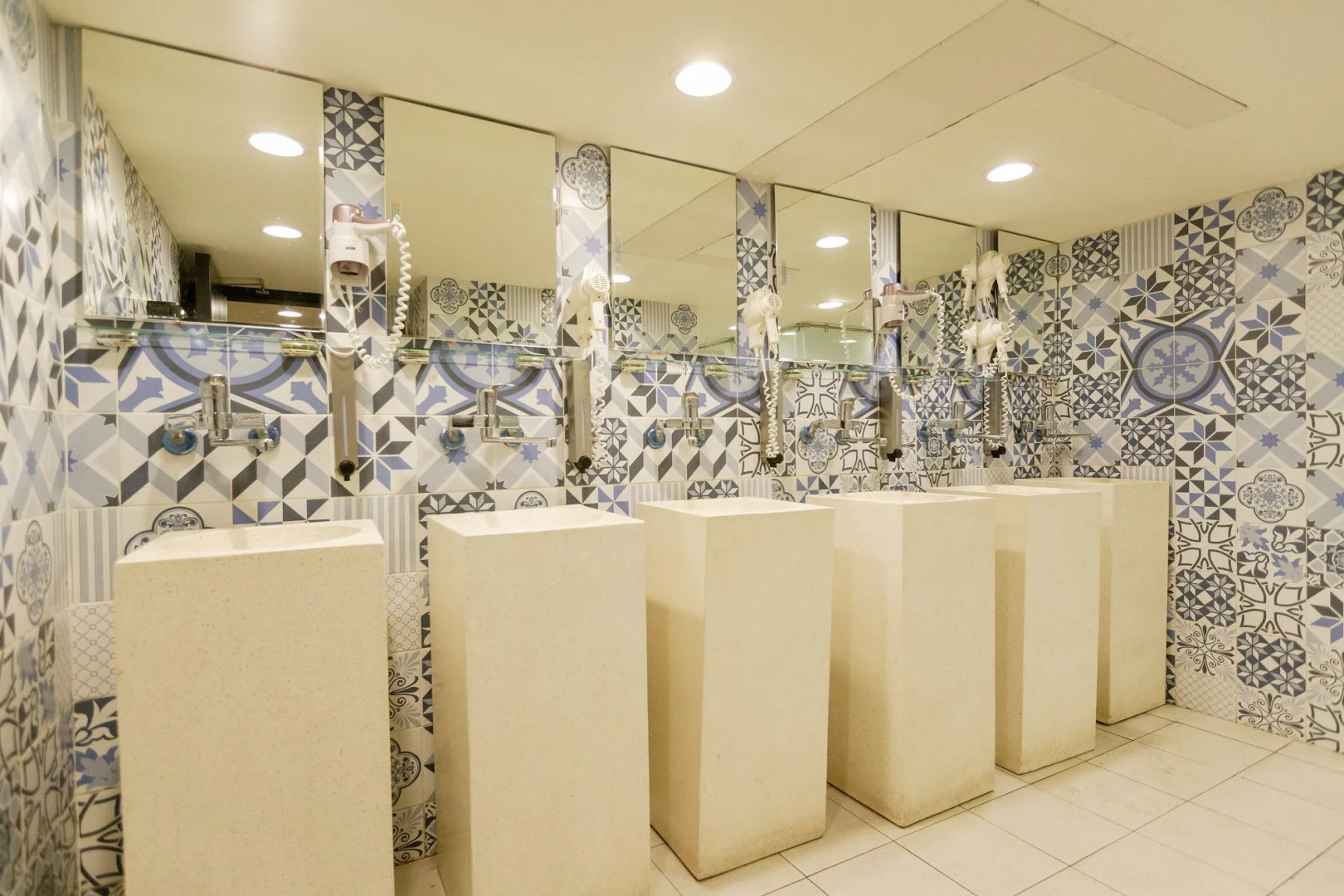 Angels' Hostel - Taipei Ximen