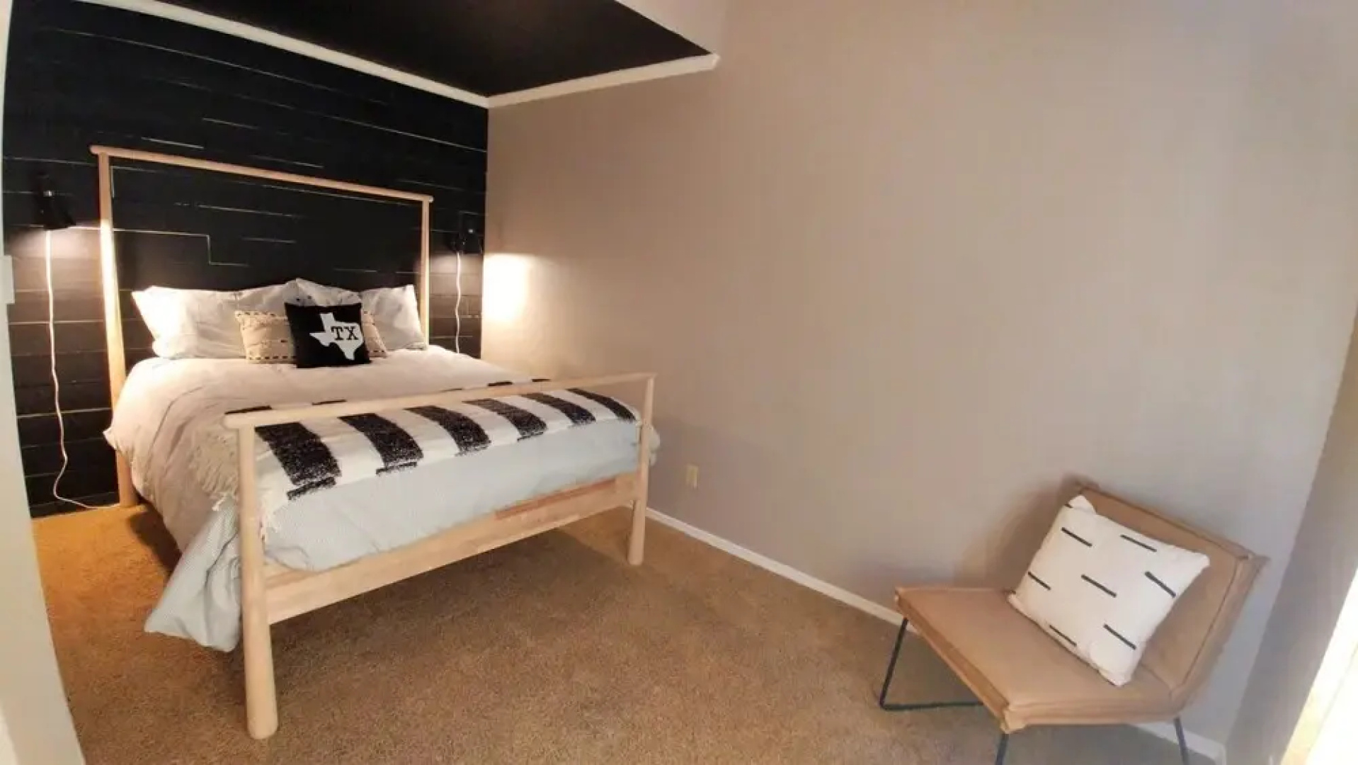 Claim_jumper_townhouse_15