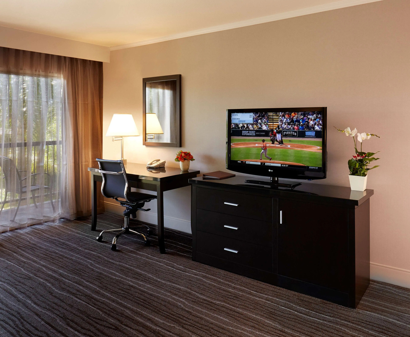 DoubleTree by Hilton Claremont