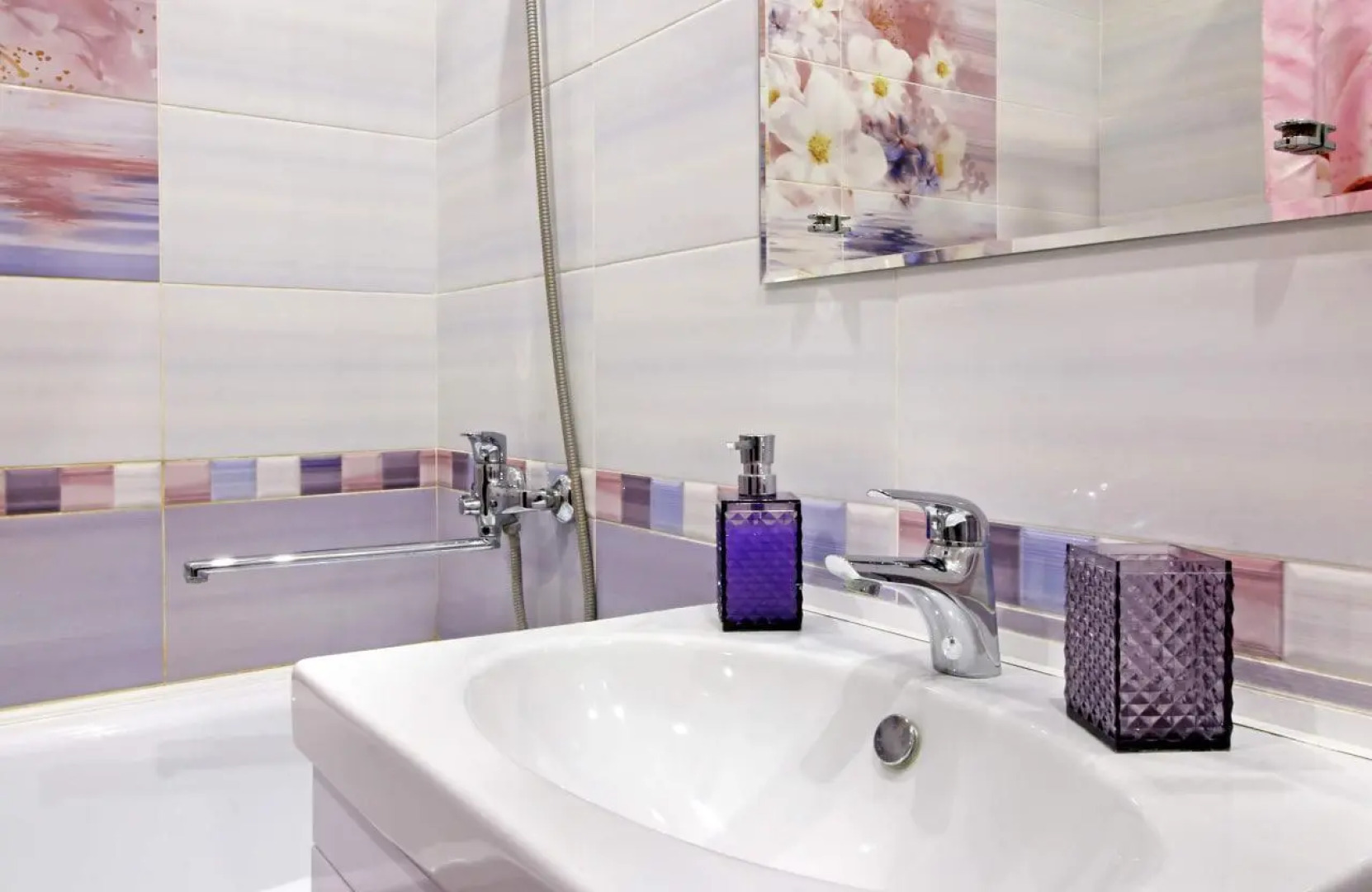 Апартаменты на улице Короленко 4