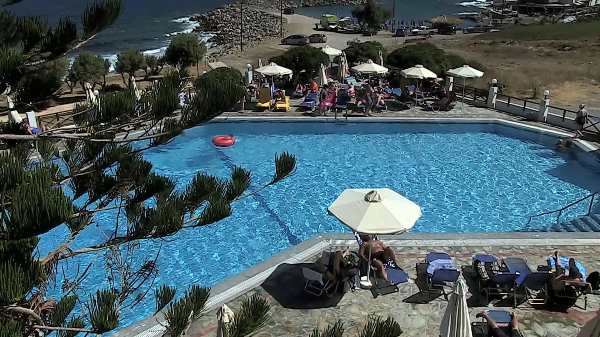 Maritimo Beach Hotel