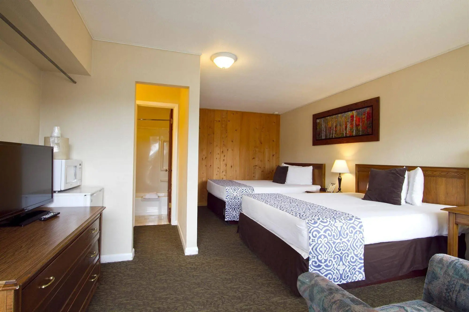 Coyote Mountain Lodge
