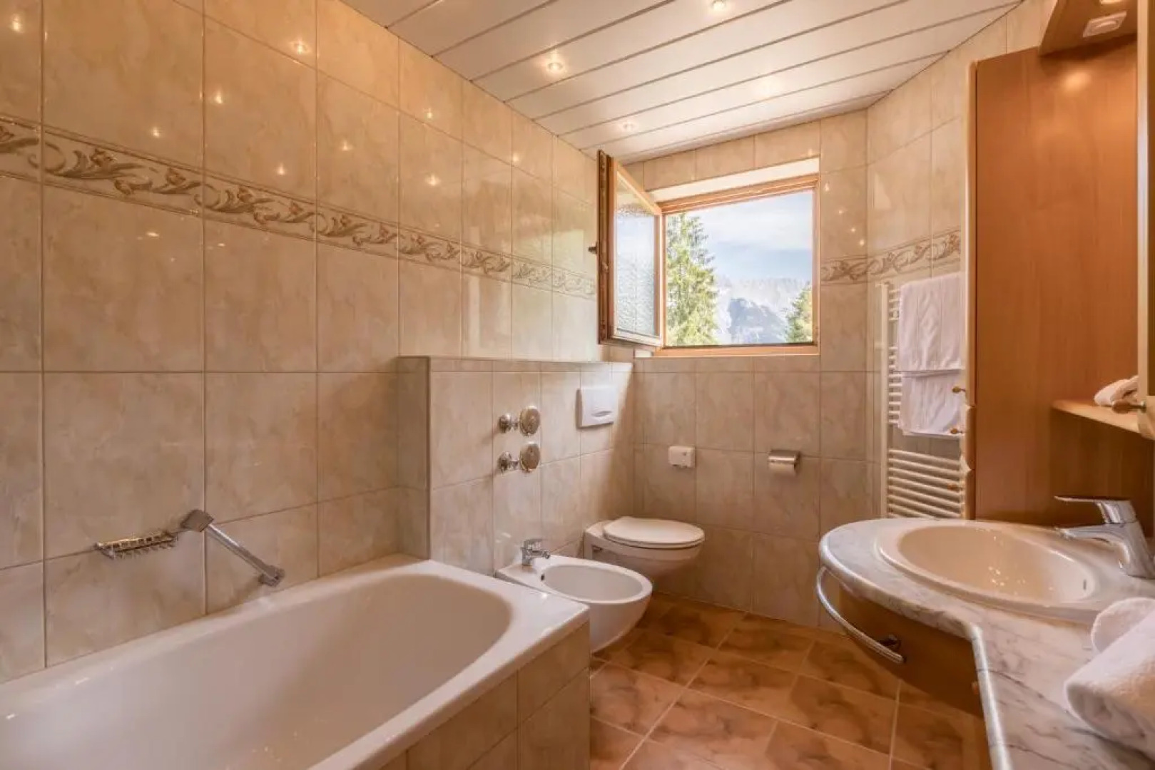 Wohlfühl-Ferienwohnungen Landhaus Karoline