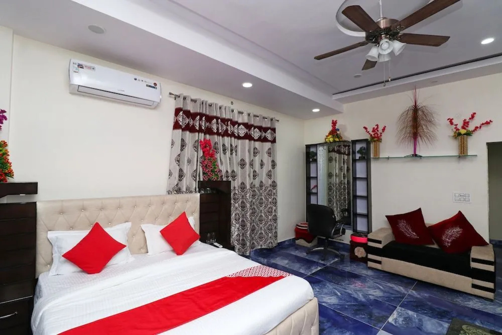 OYO 36065 City Tower Hotel