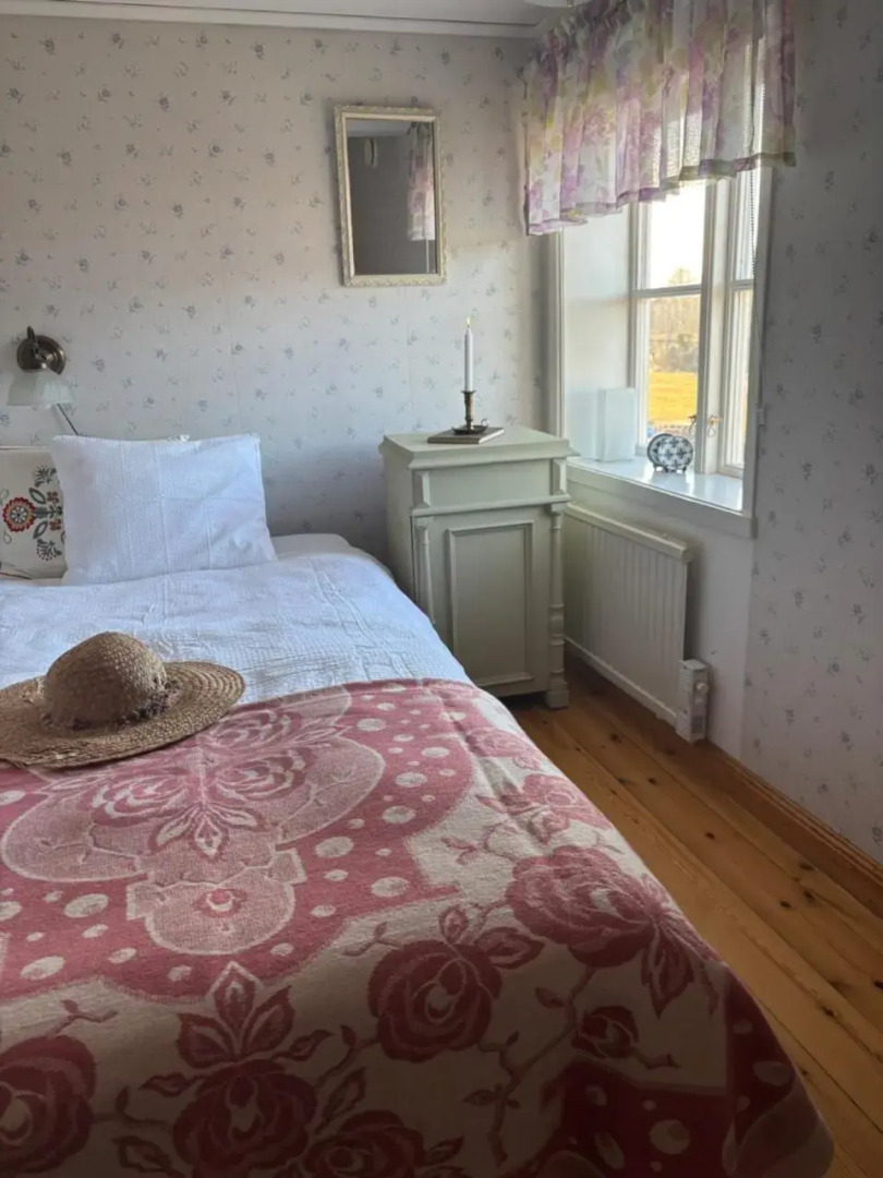 Bull-August gård vandrarhem/hostel