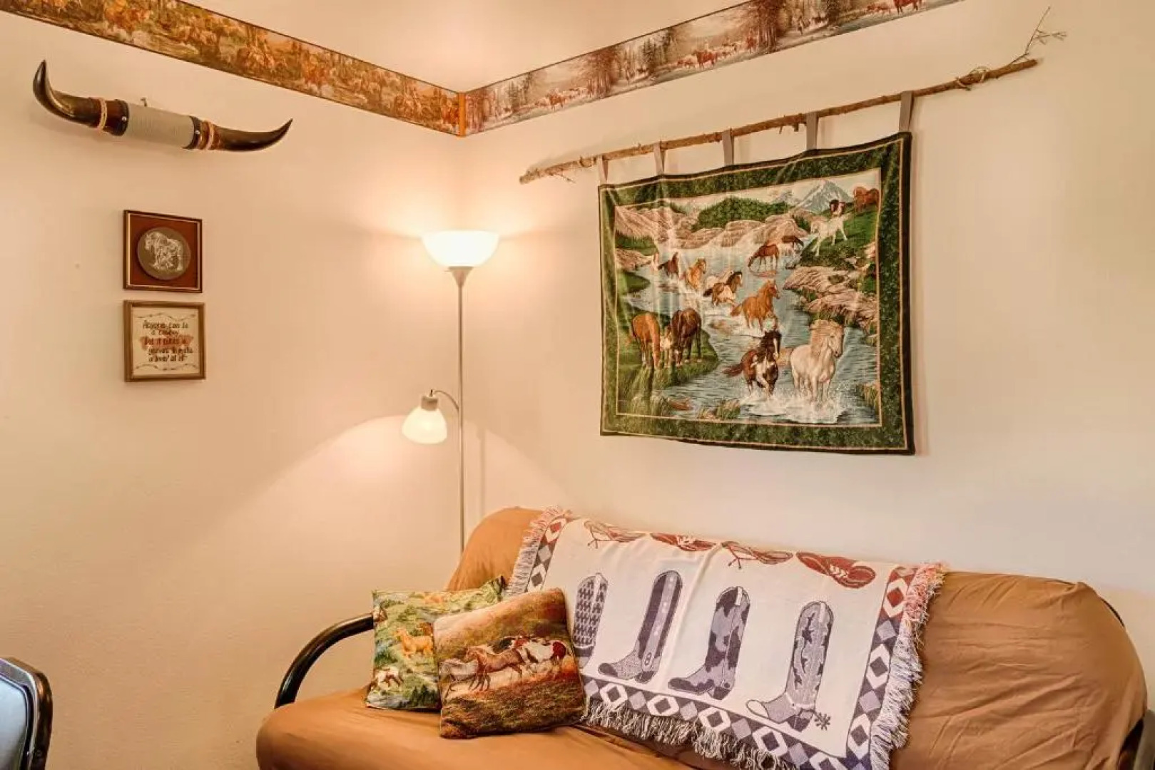 Cosmos Cabin at Eden Valley