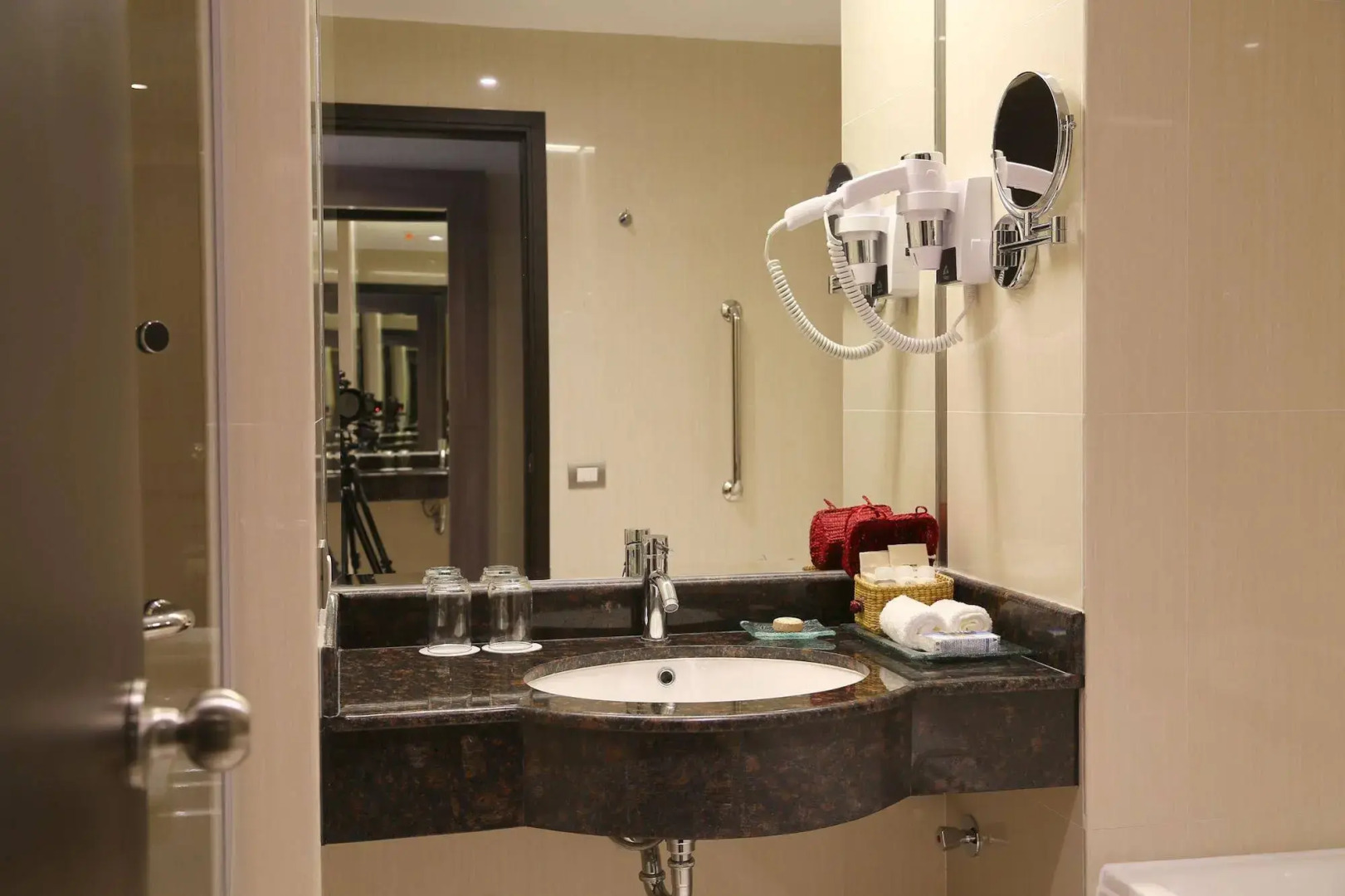 DoubleTree by Hilton Trujillo