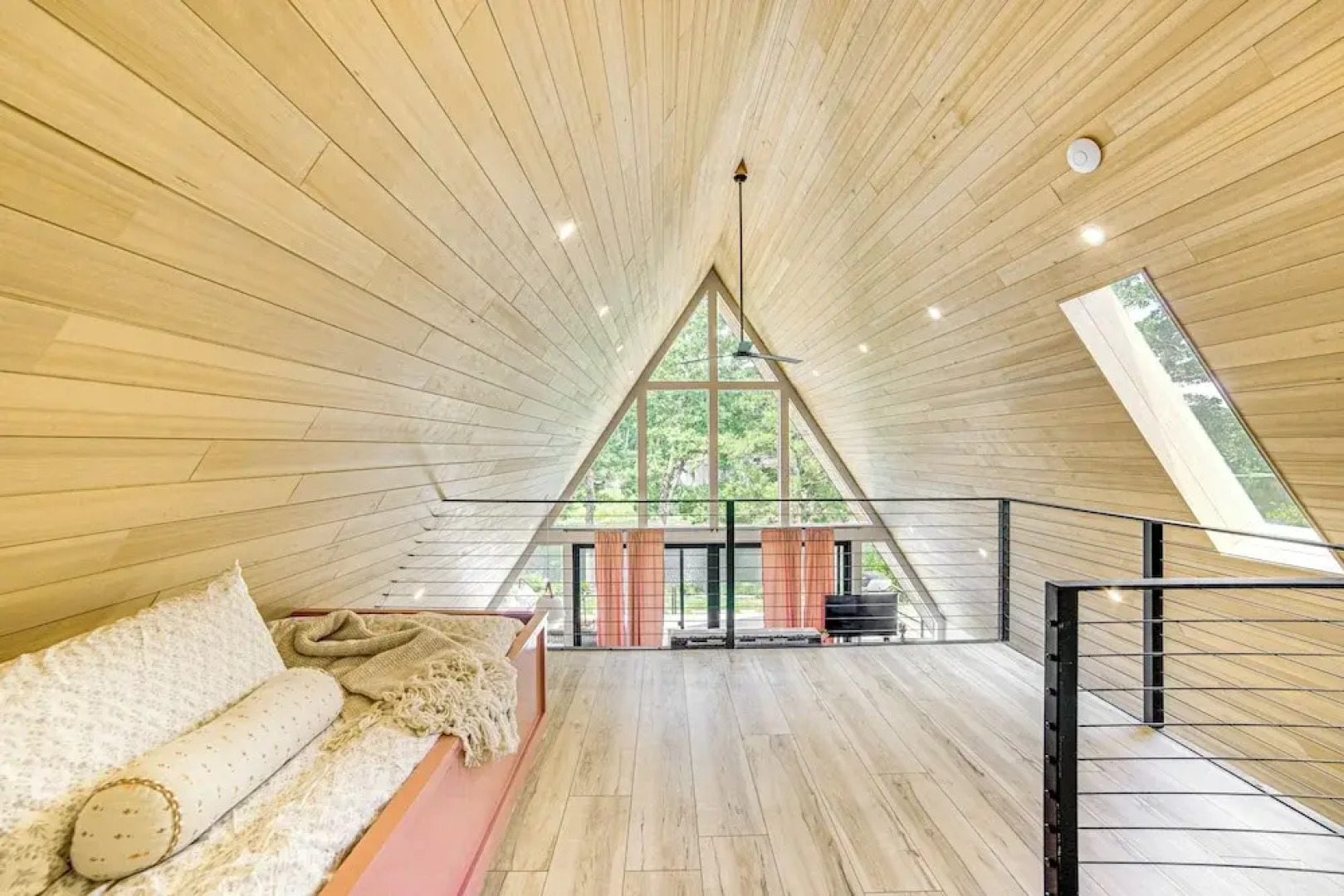 A-frame Cabin w/ Deck Near Cedar Creek Lake