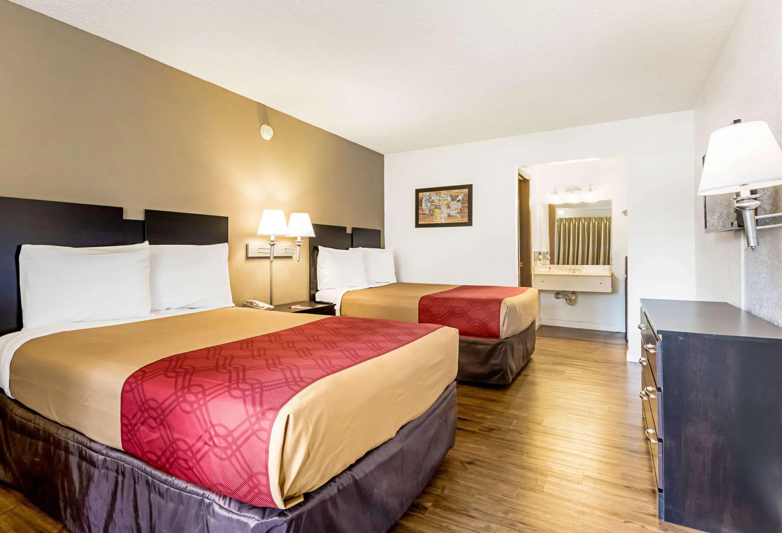 Econo Lodge Dallas Airport North