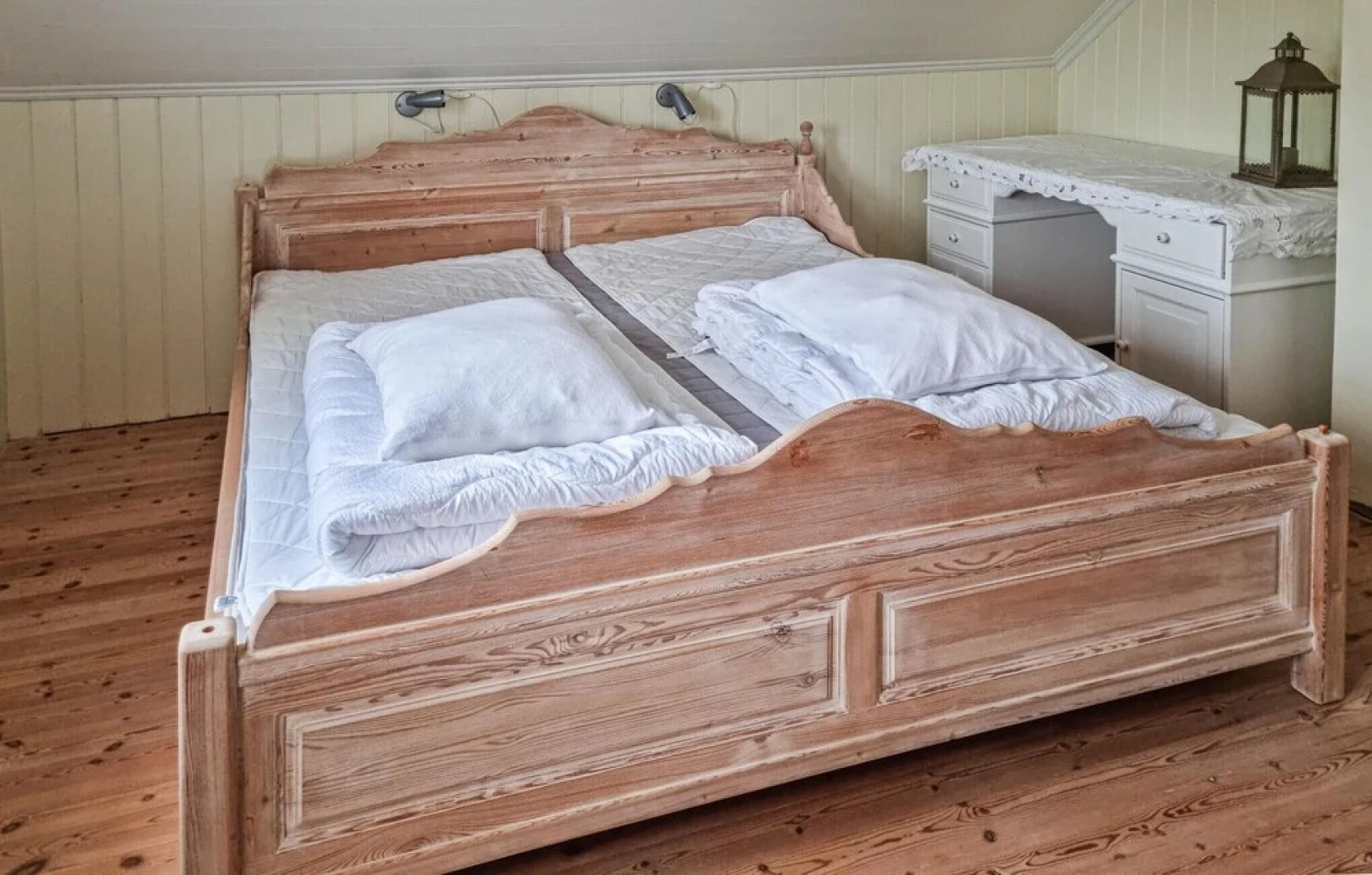 Beautiful Home in Farsund With 4 Bedrooms and Wifi