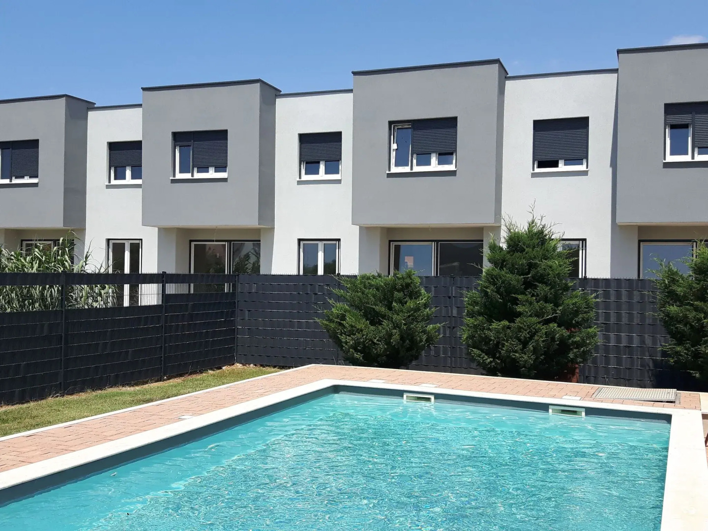 Apartments Lug 2, new and comfortable with pool