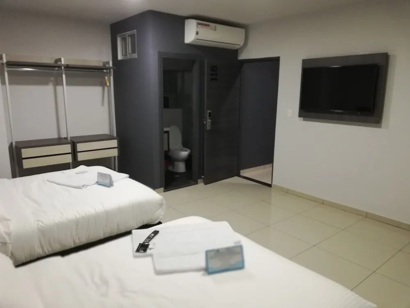 Hotel Doral Inn